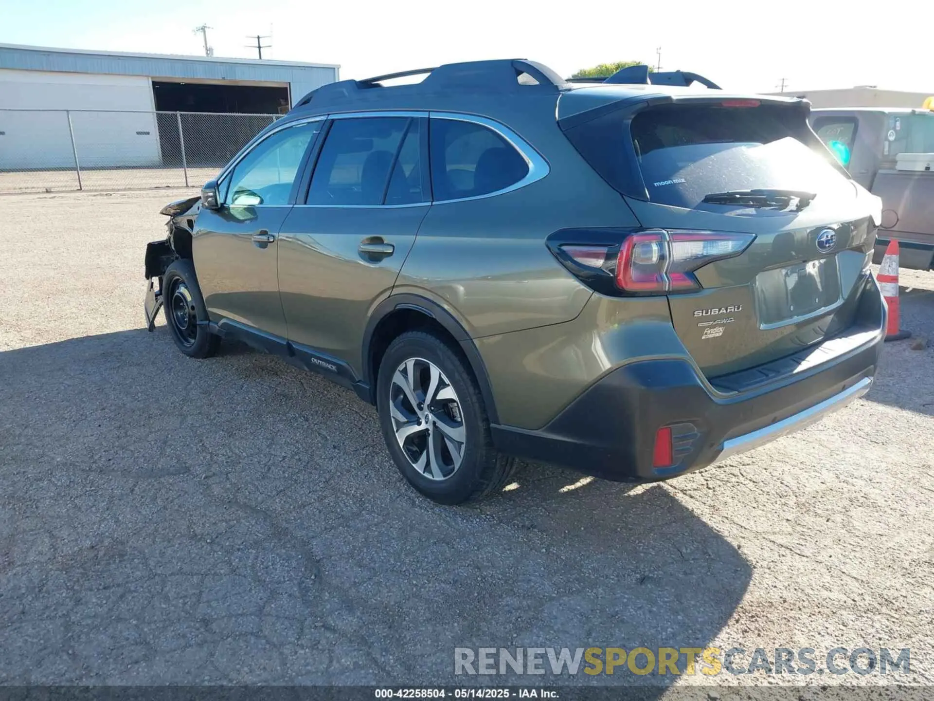 3 Photograph of a damaged car 4S4BTGND6L3143957 SUBARU OUTBACK 2020