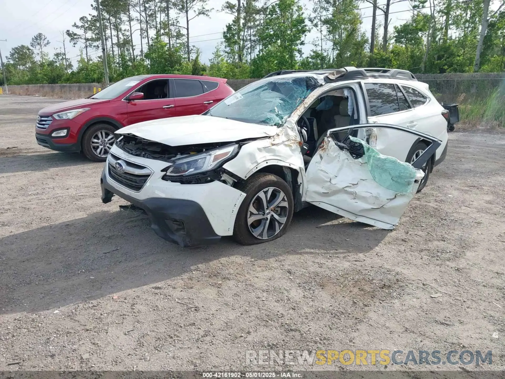 2 Photograph of a damaged car 4S4BTGND6L3270336 SUBARU OUTBACK 2020