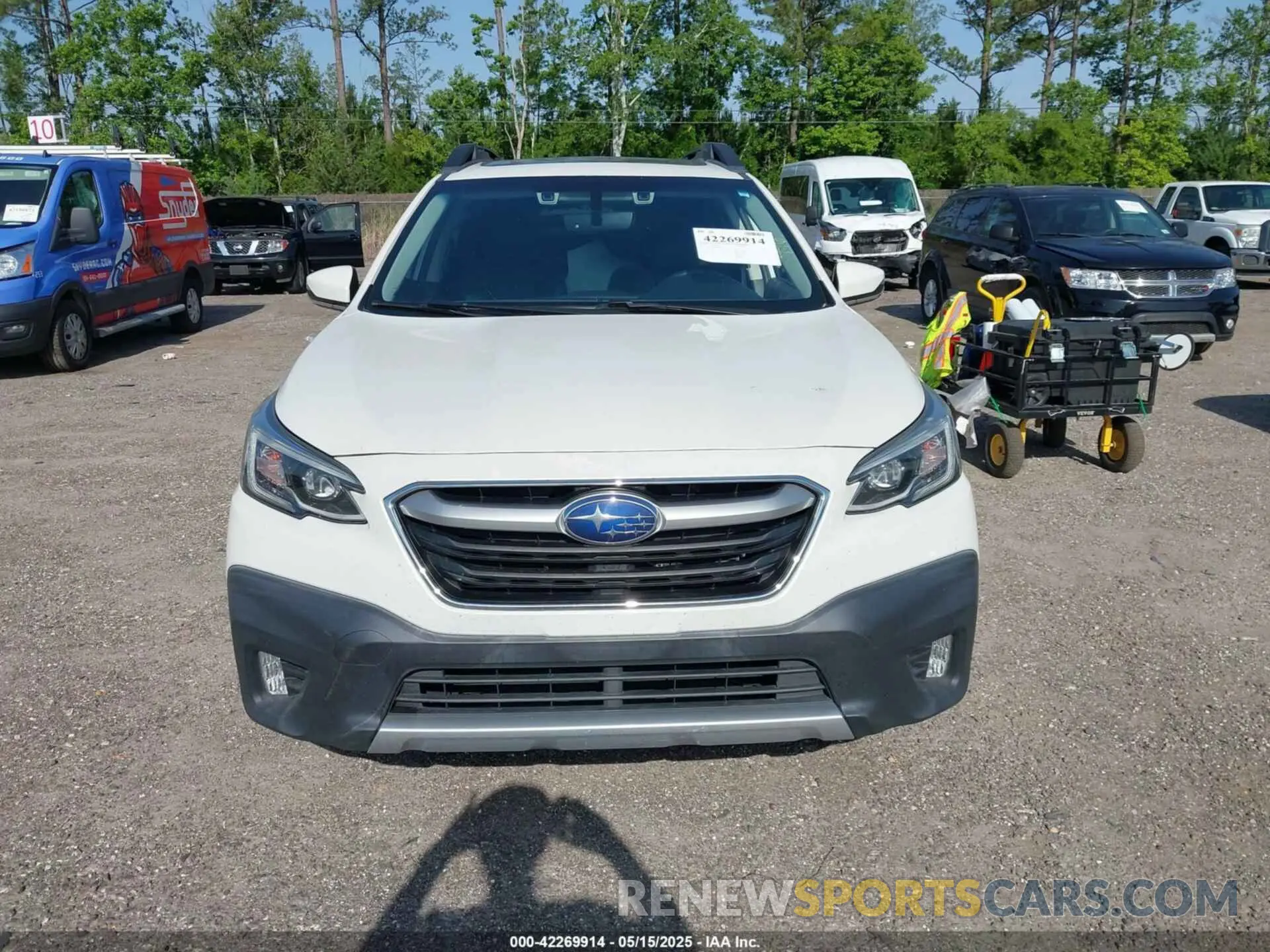 13 Photograph of a damaged car 4S4BTGND7L3108716 SUBARU OUTBACK 2020