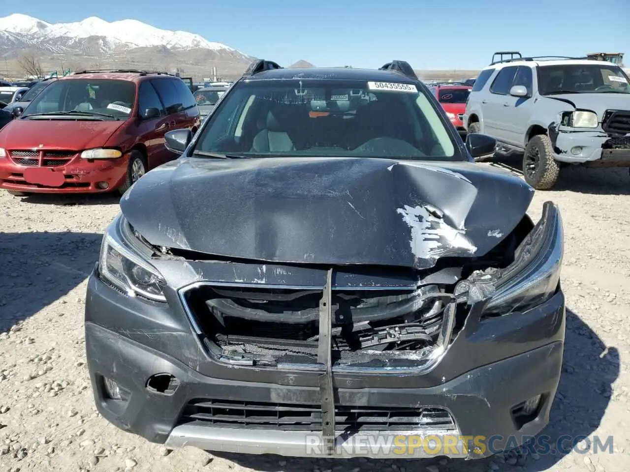 5 Photograph of a damaged car 4S4BTGNDXL3255290 SUBARU OUTBACK 2020