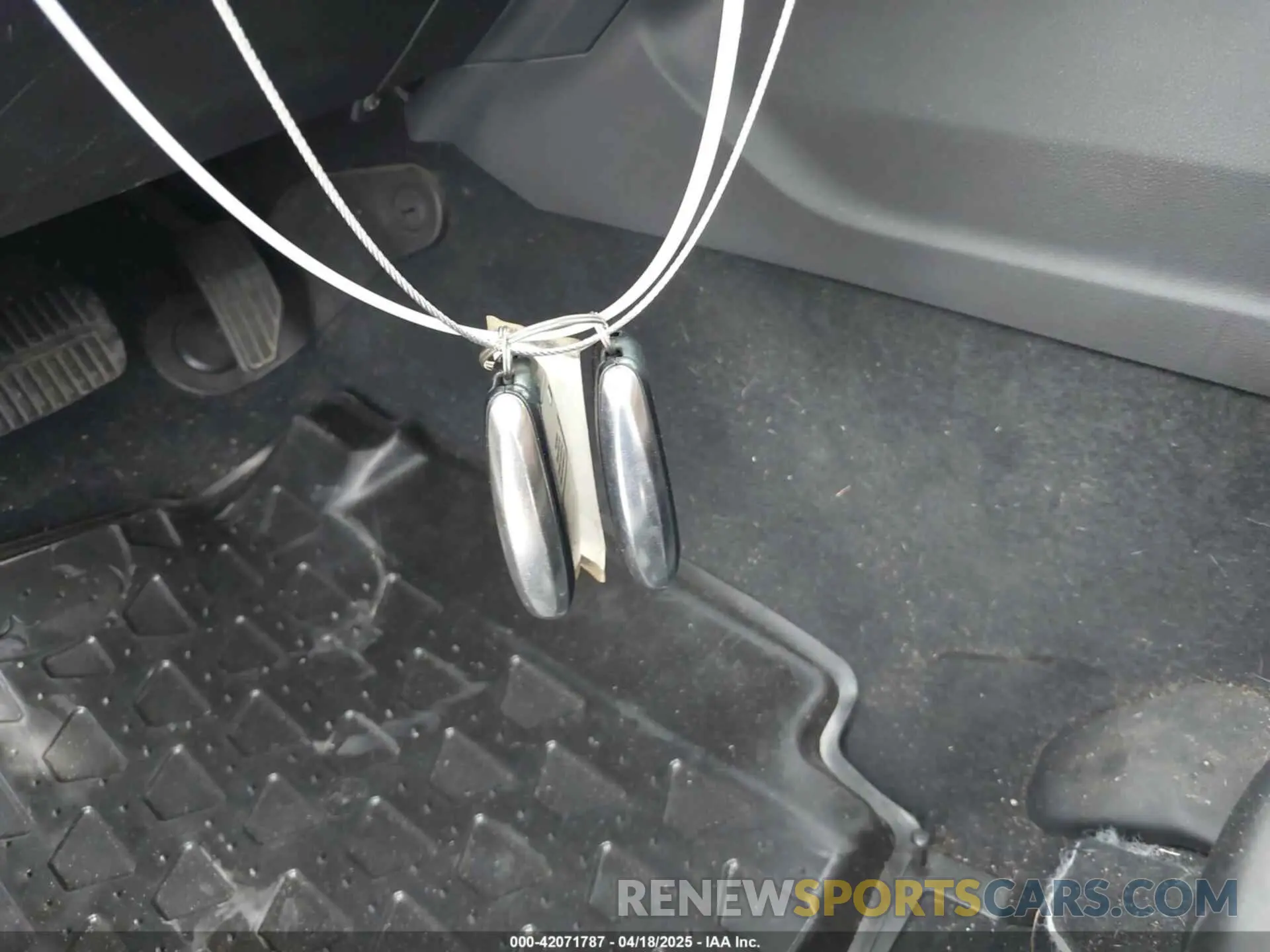 11 Photograph of a damaged car 4S4BTGPD3L3187704 SUBARU OUTBACK 2020