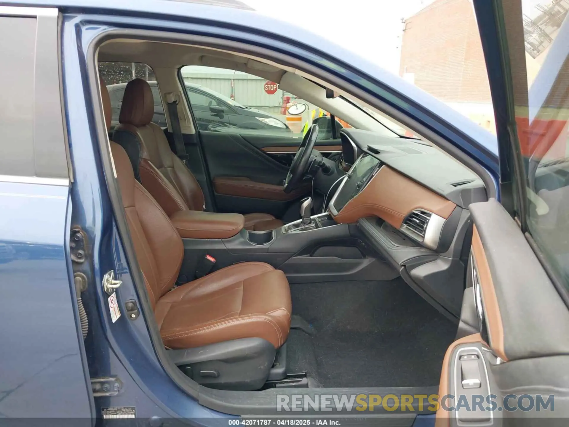 5 Photograph of a damaged car 4S4BTGPD3L3187704 SUBARU OUTBACK 2020