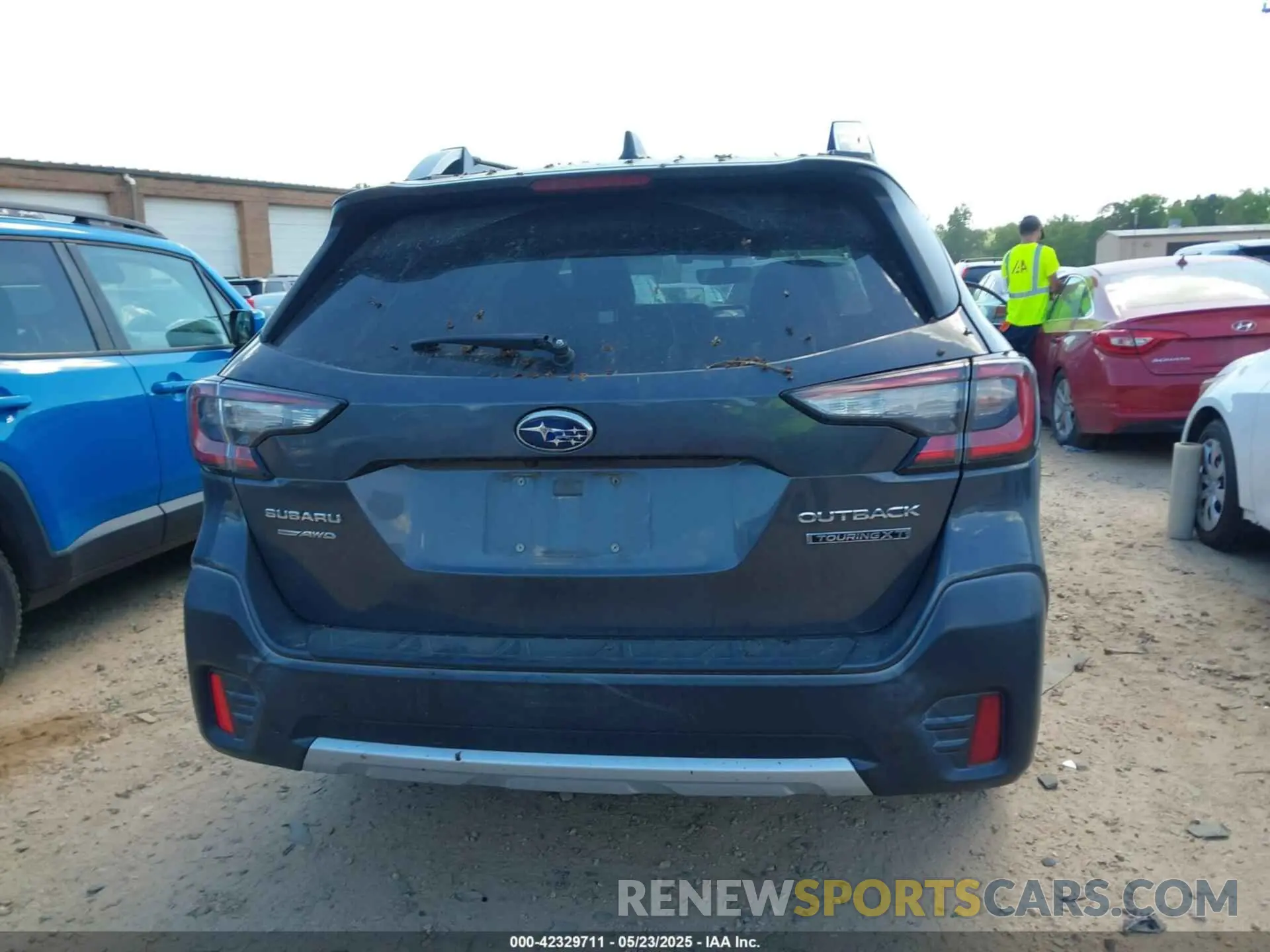16 Photograph of a damaged car 4S4BTGPDXL3100459 SUBARU OUTBACK 2020