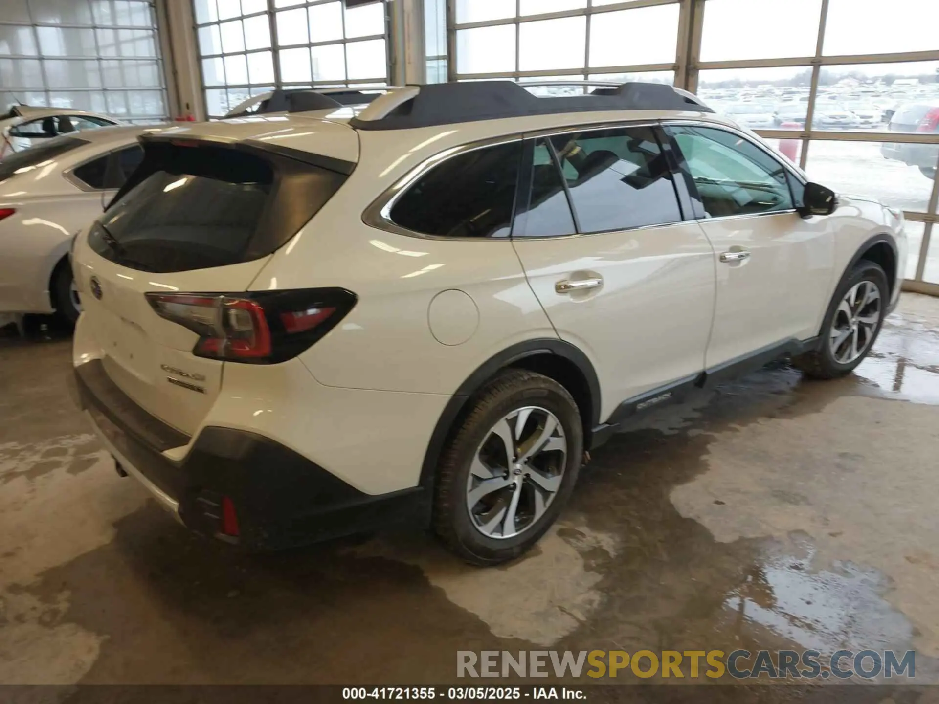 4 Photograph of a damaged car 4S4BTGPDXL3135308 SUBARU OUTBACK 2020