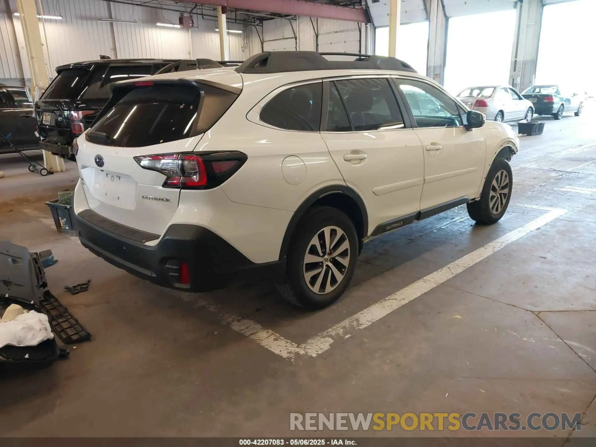 4 Photograph of a damaged car 4S4BTACC3M3109869 SUBARU OUTBACK 2021