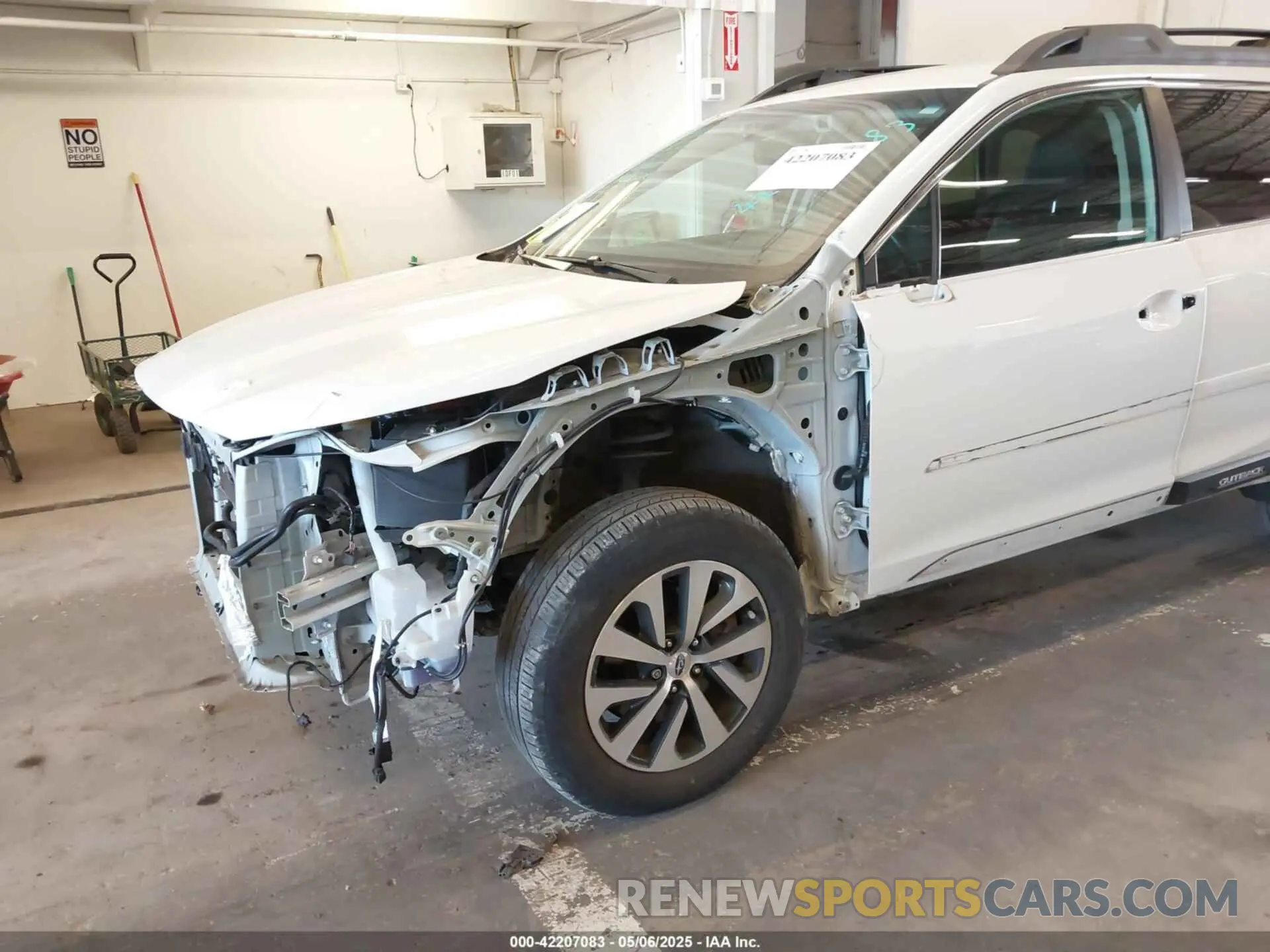 6 Photograph of a damaged car 4S4BTACC3M3109869 SUBARU OUTBACK 2021