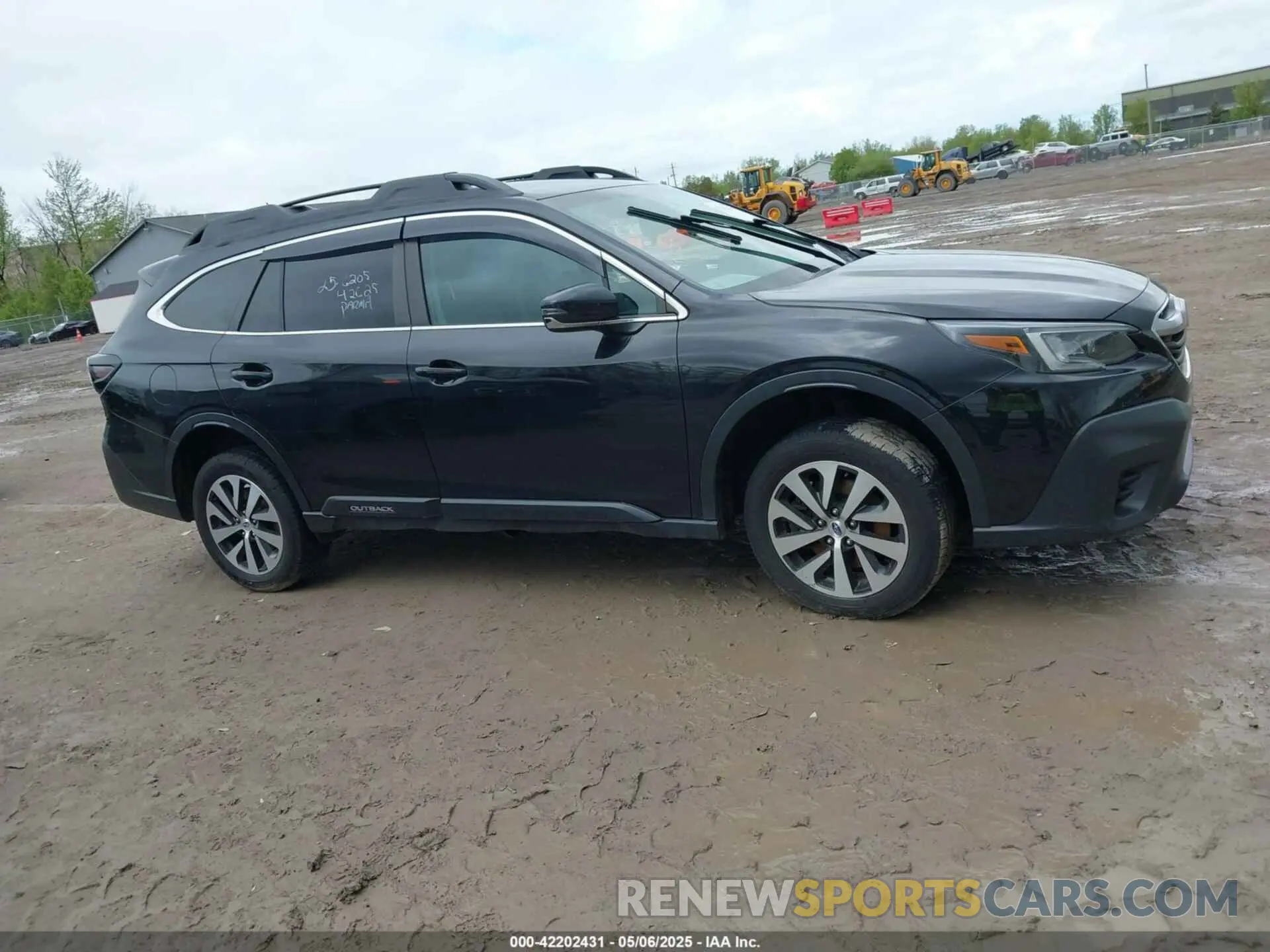 12 Photograph of a damaged car 4S4BTACC9M3171521 SUBARU OUTBACK 2021