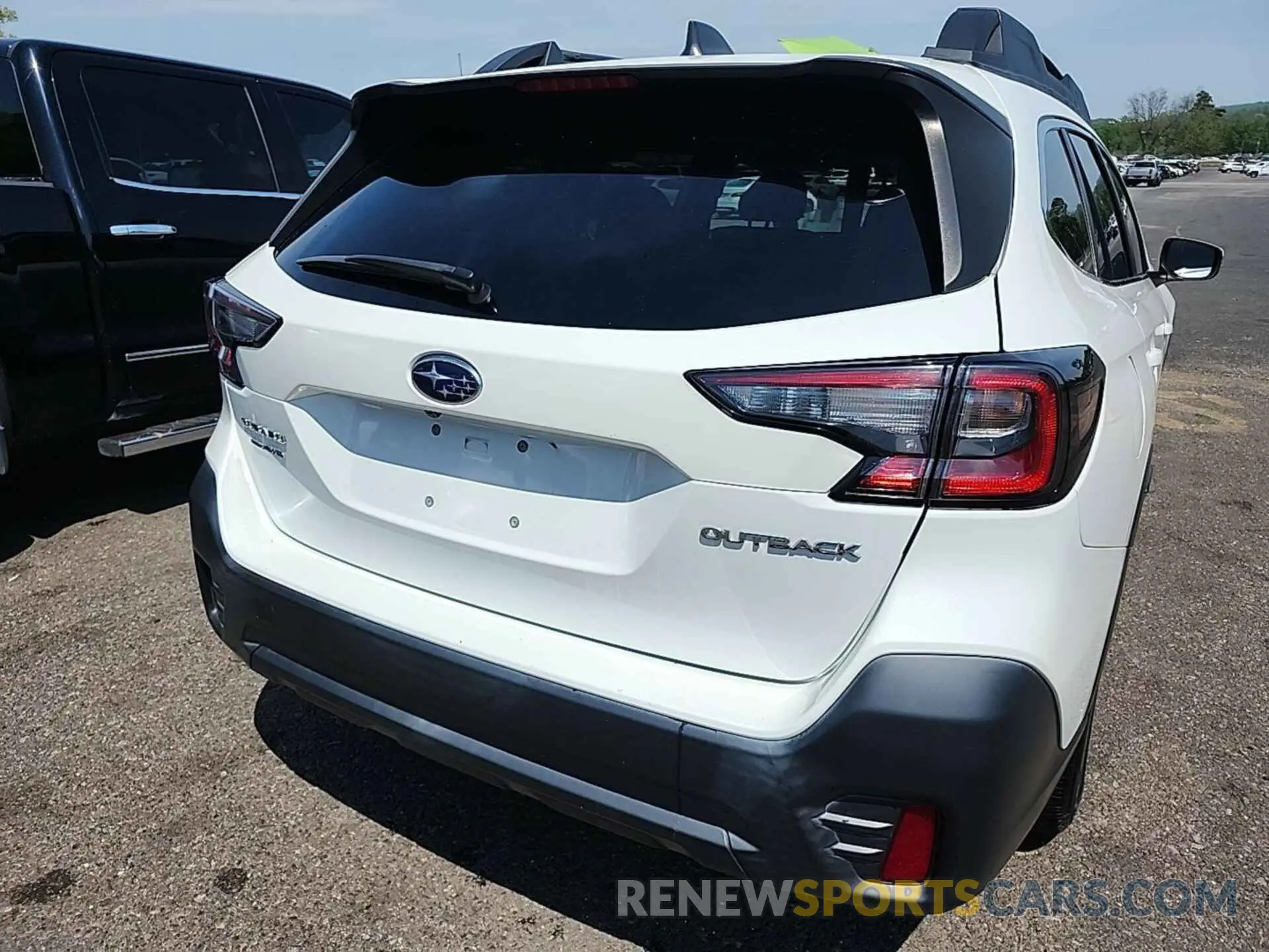 17 Photograph of a damaged car 4S4BTACCXM3217809 SUBARU OUTBACK 2021