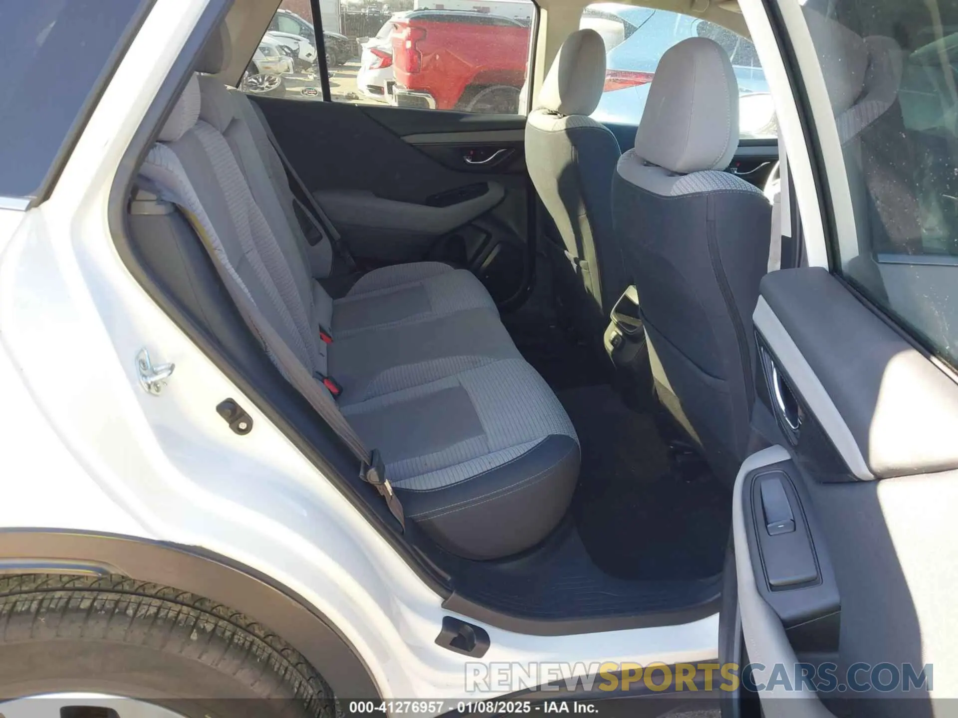 8 Photograph of a damaged car 4S4BTADC0M3212150 SUBARU OUTBACK 2021