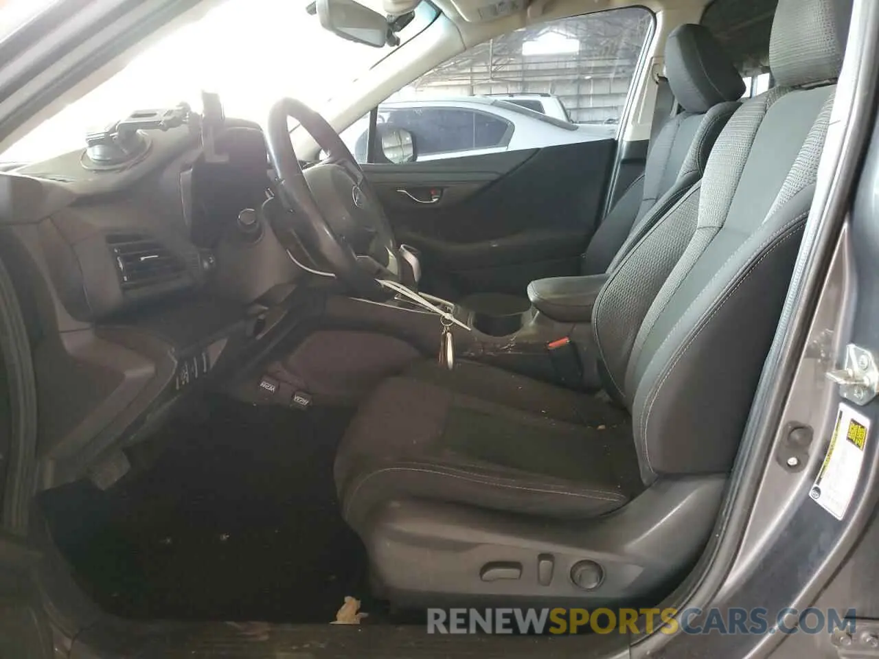 7 Photograph of a damaged car 4S4BTADC1M3106984 SUBARU OUTBACK 2021