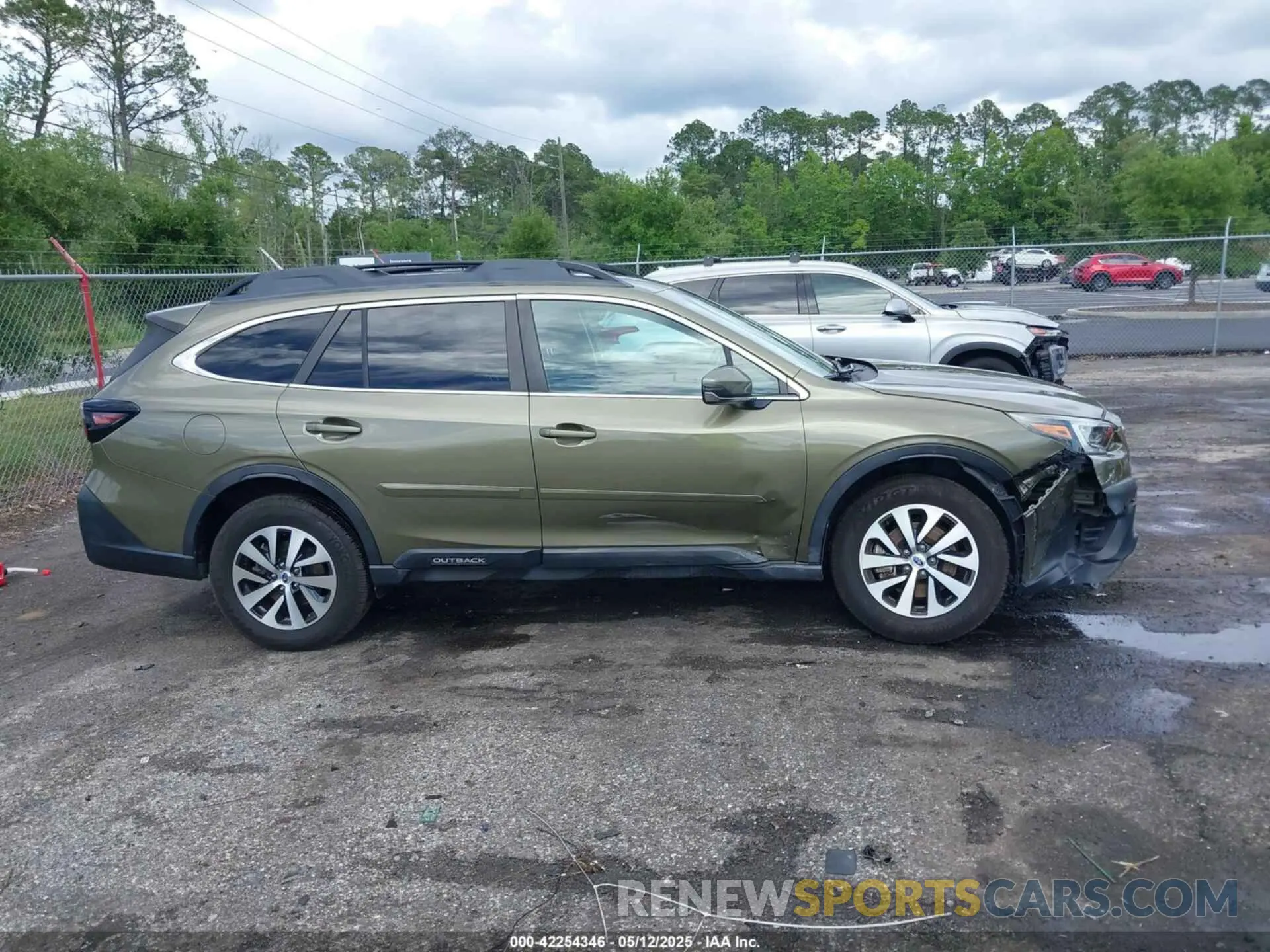 13 Photograph of a damaged car 4S4BTADC7M3182130 SUBARU OUTBACK 2021