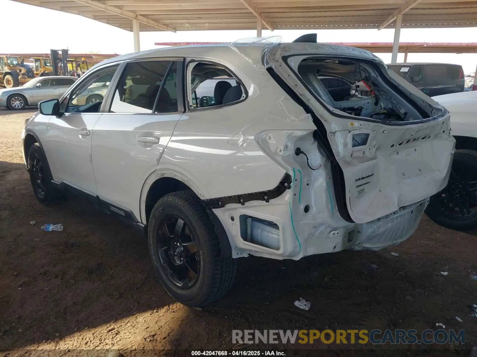 3 Photograph of a damaged car 4S4BTAFC1M3103239 SUBARU OUTBACK 2021