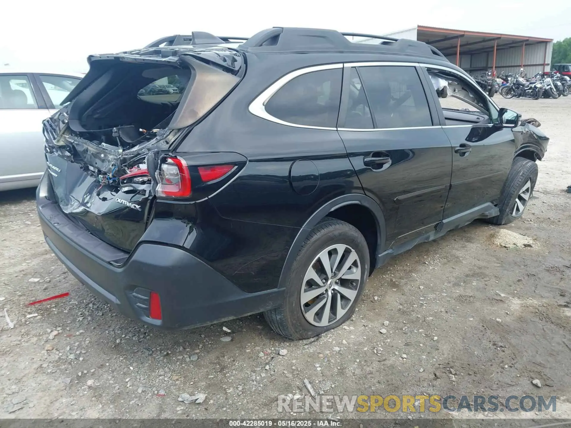 4 Photograph of a damaged car 4S4BTAFC5M3123588 SUBARU OUTBACK 2021