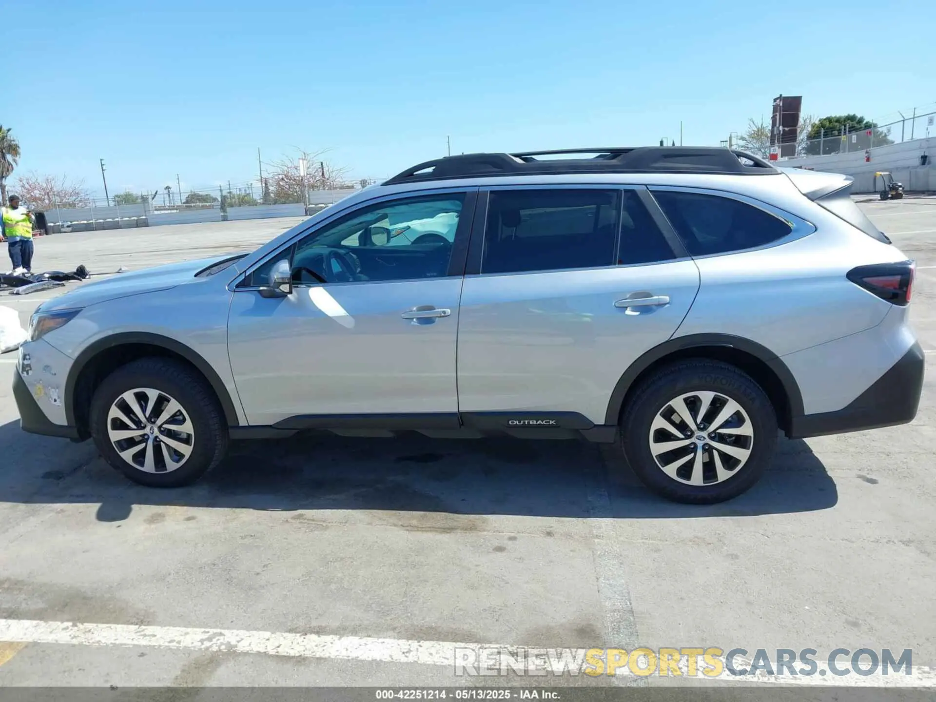 14 Photograph of a damaged car 4S4BTAFC6M3104290 SUBARU OUTBACK 2021