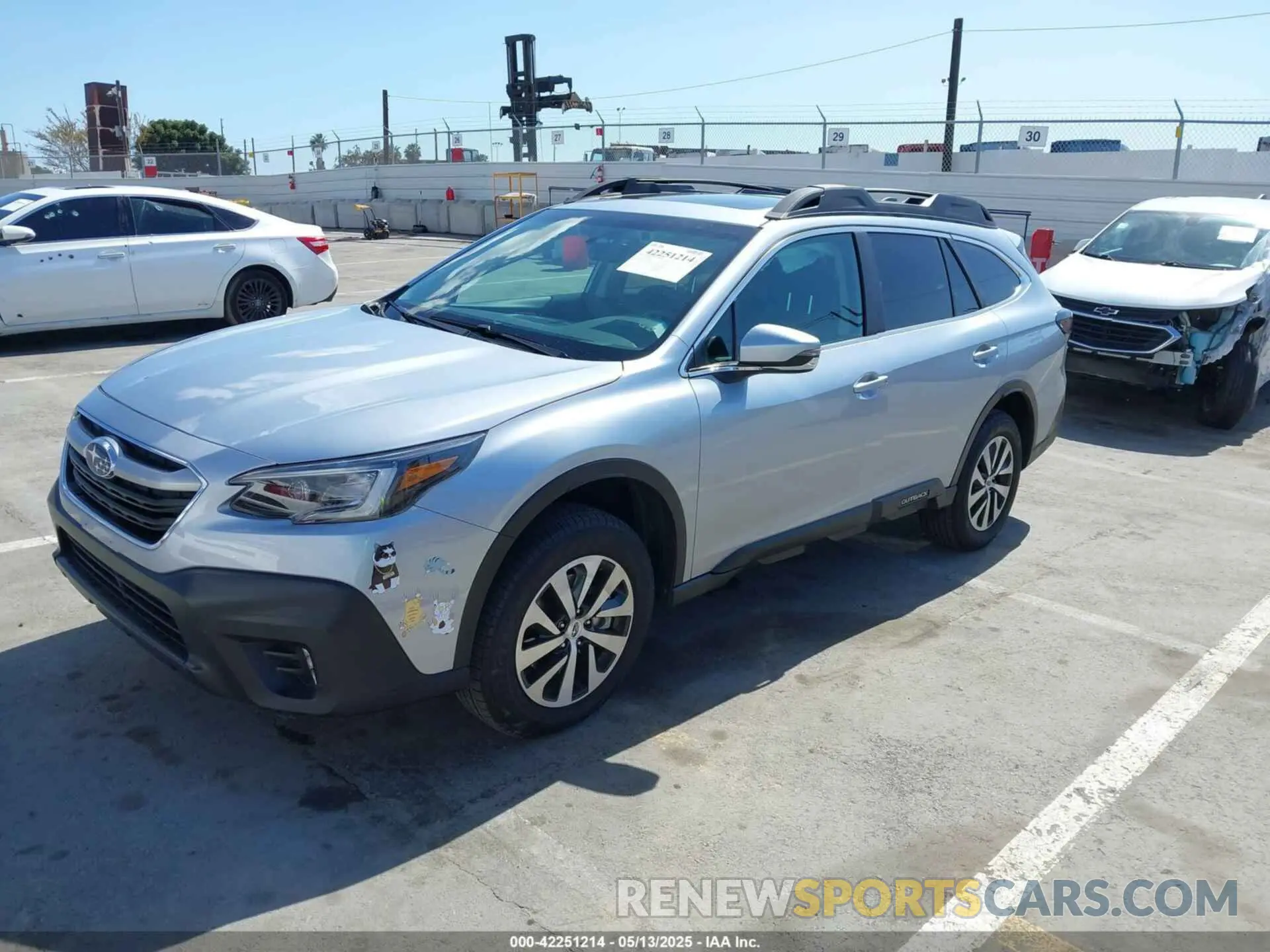 2 Photograph of a damaged car 4S4BTAFC6M3104290 SUBARU OUTBACK 2021
