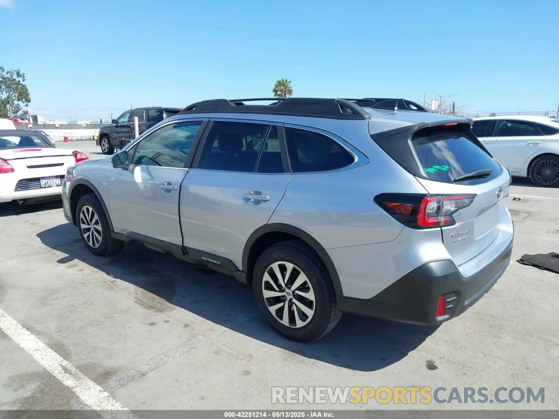 3 Photograph of a damaged car 4S4BTAFC6M3104290 SUBARU OUTBACK 2021