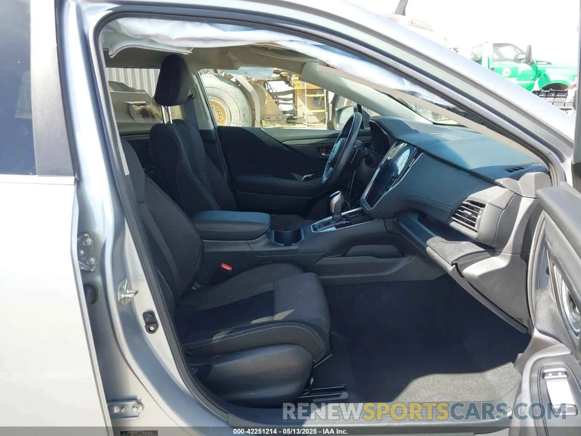 5 Photograph of a damaged car 4S4BTAFC6M3104290 SUBARU OUTBACK 2021