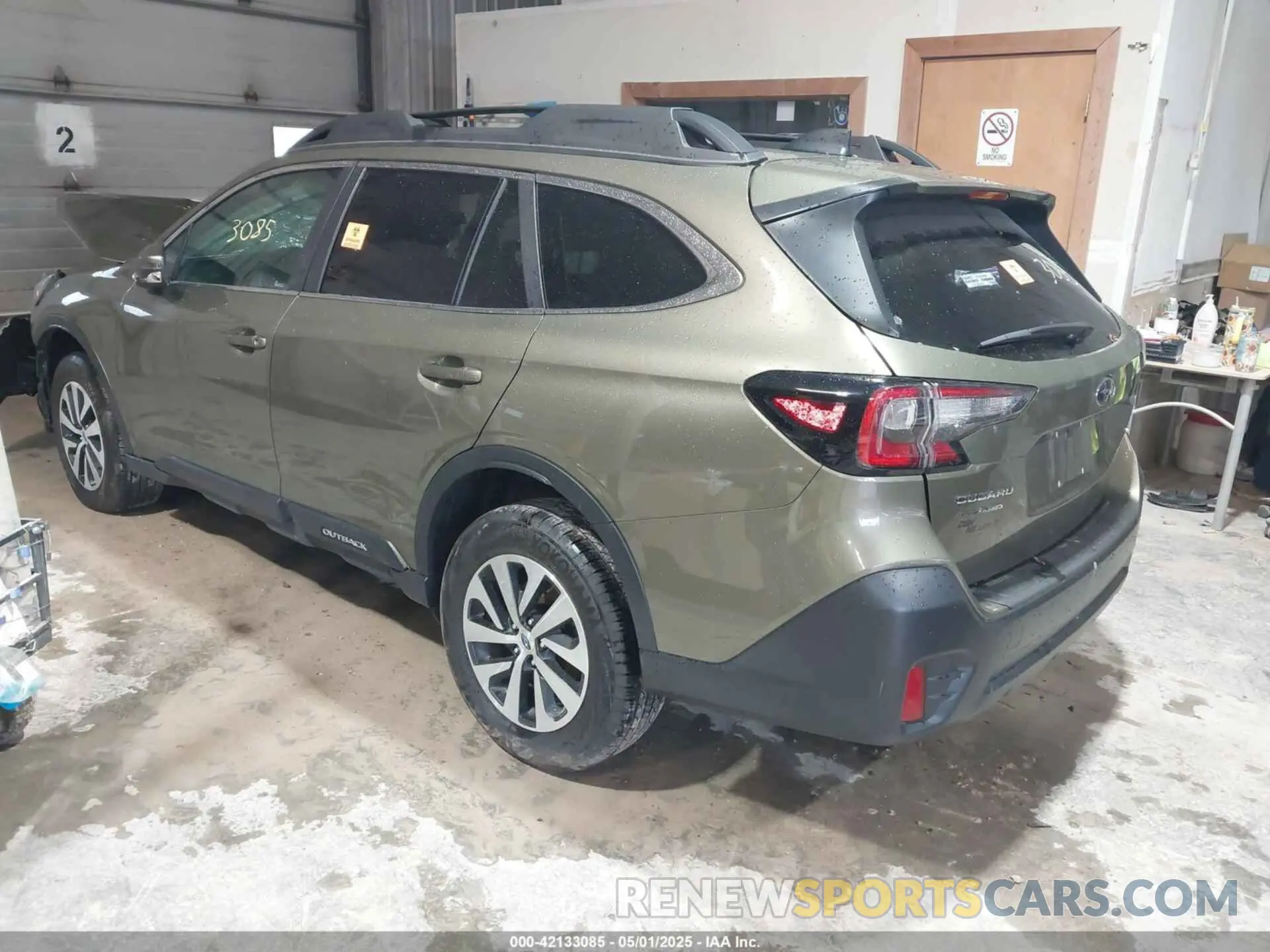 3 Photograph of a damaged car 4S4BTAFC6M3118044 SUBARU OUTBACK 2021