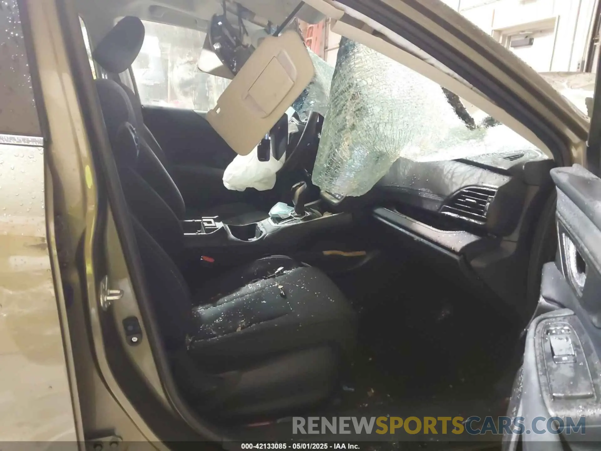 5 Photograph of a damaged car 4S4BTAFC6M3118044 SUBARU OUTBACK 2021