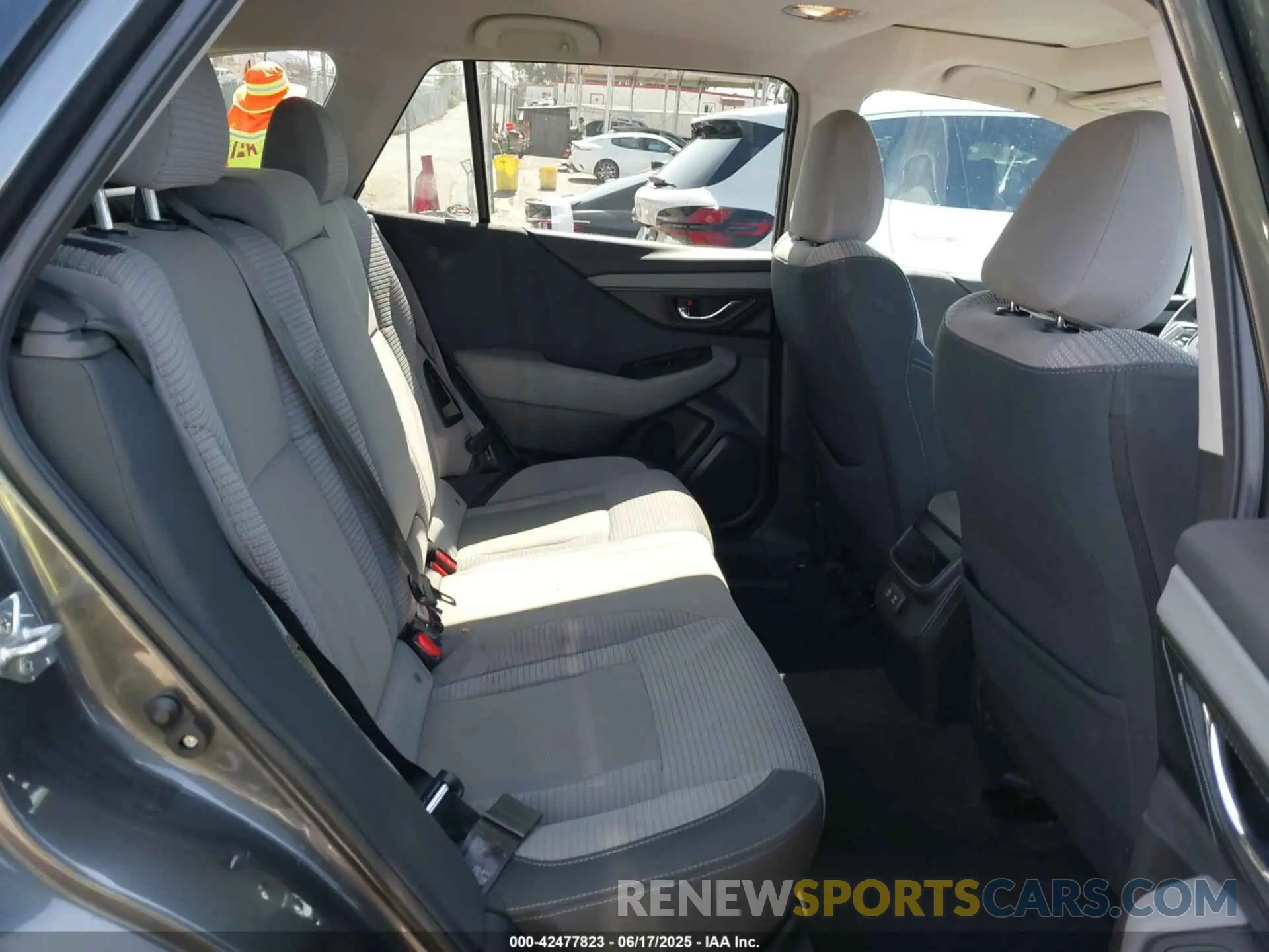 8 Photograph of a damaged car 4S4BTAFC6M3142540 SUBARU OUTBACK 2021