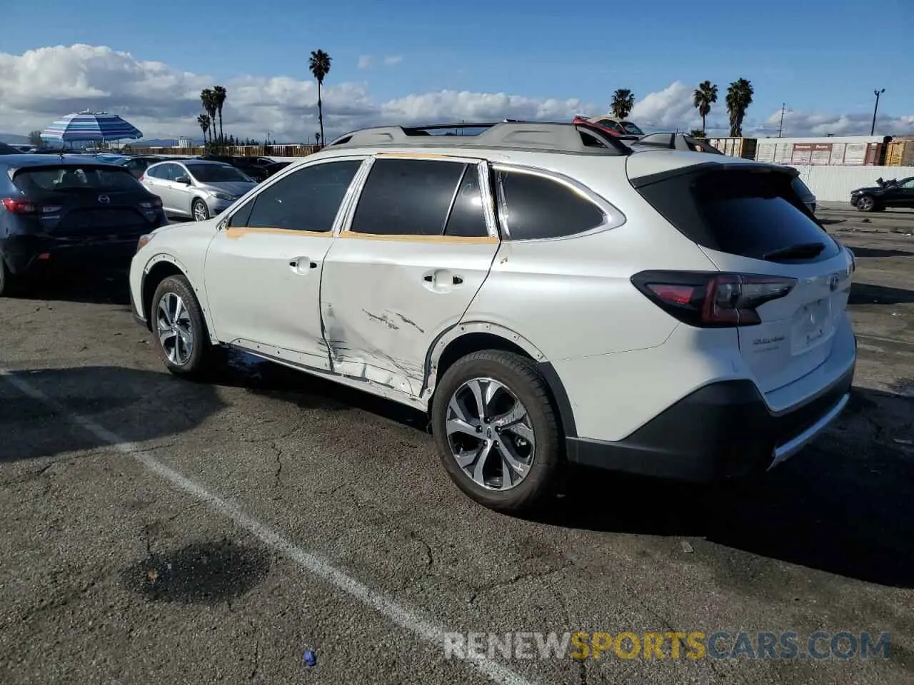2 Photograph of a damaged car 4S4BTANC2M3219339 SUBARU OUTBACK 2021