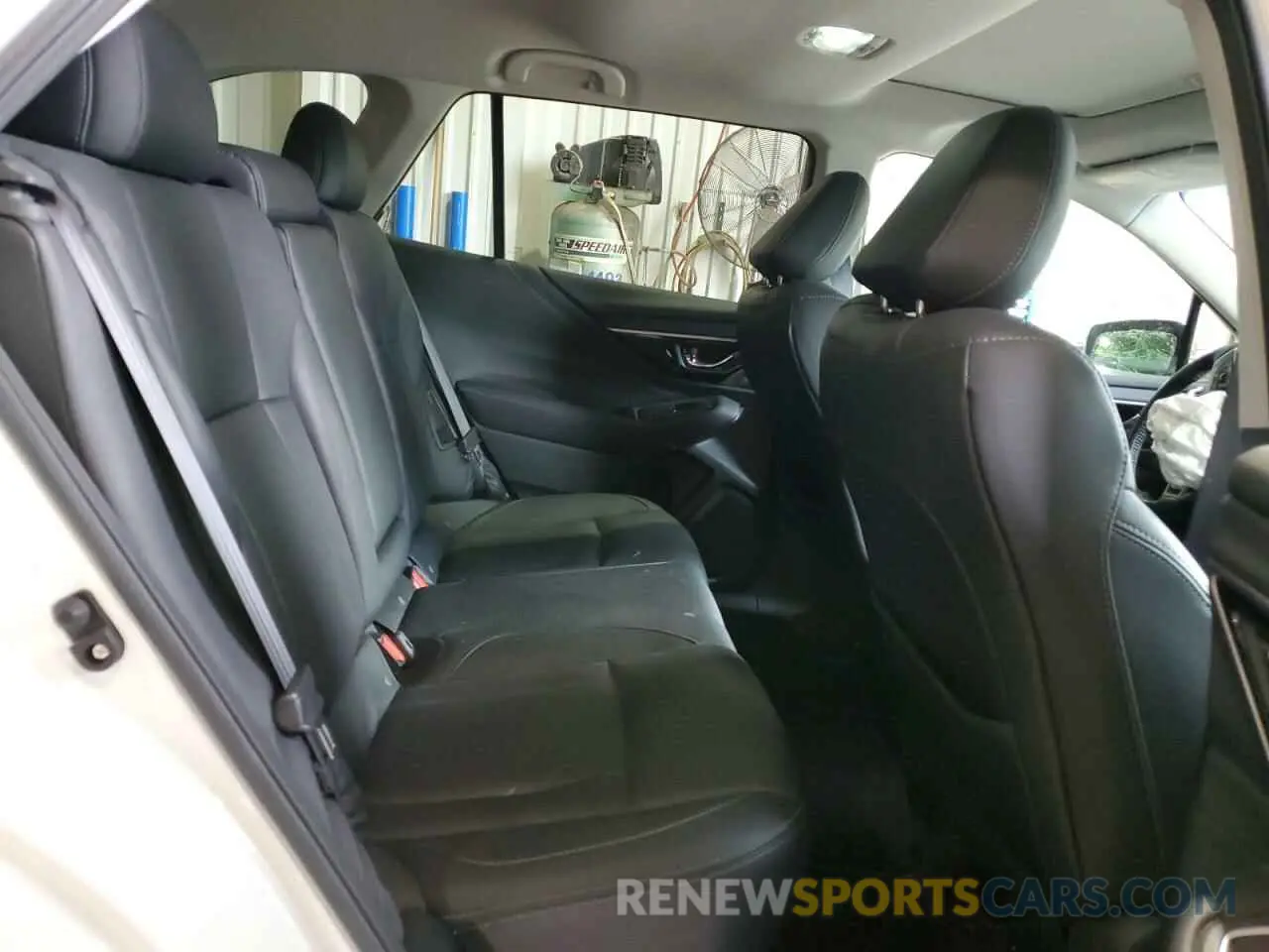 11 Photograph of a damaged car 4S4BTANC3M3207118 SUBARU OUTBACK 2021