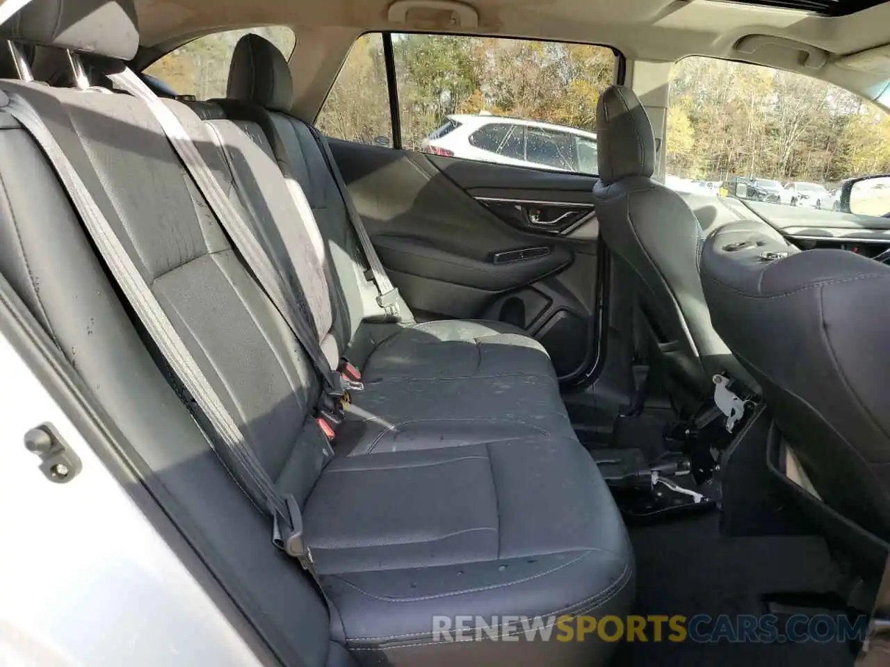 11 Photograph of a damaged car 4S4BTANC6M3186961 SUBARU OUTBACK 2021