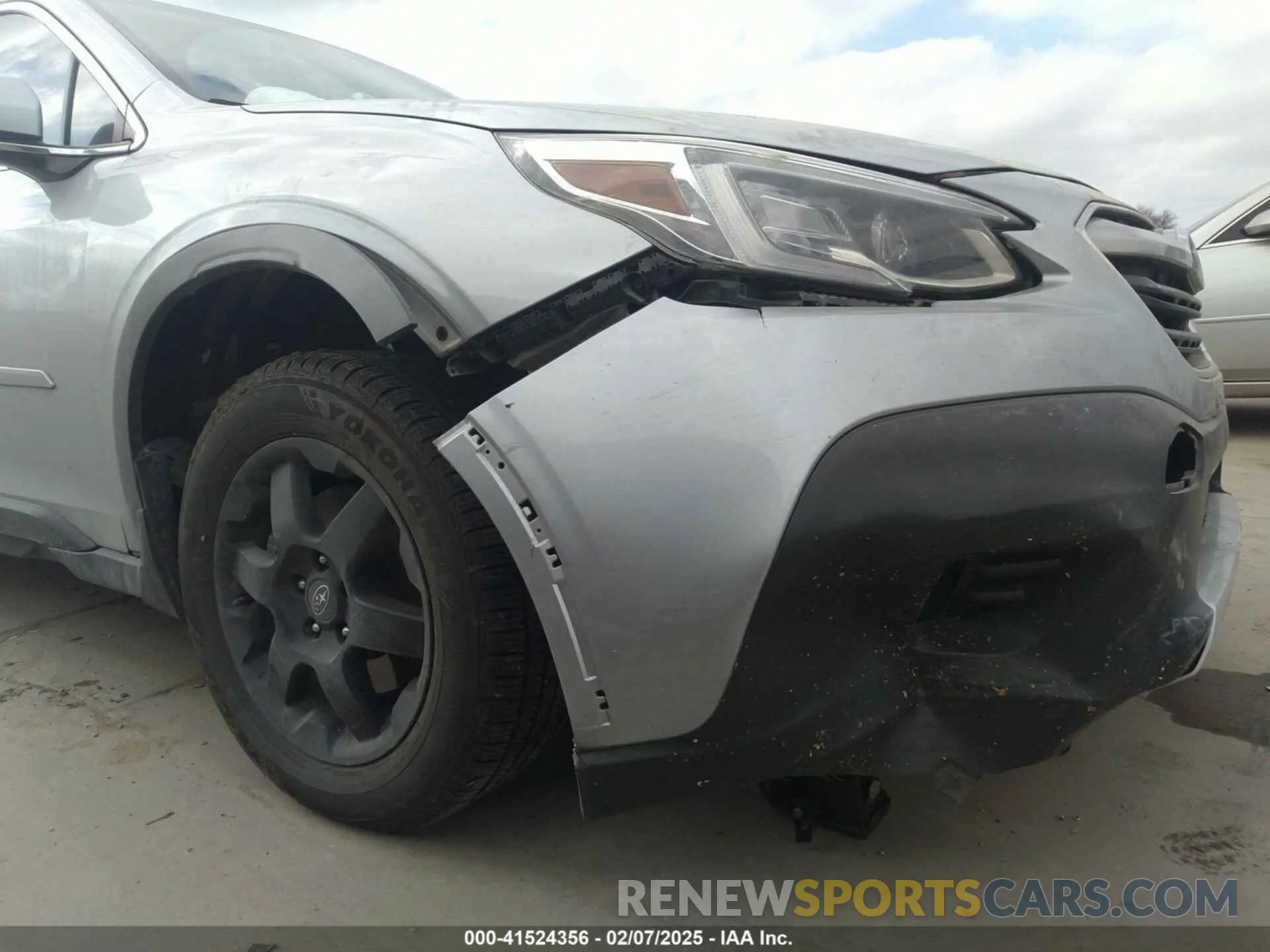 17 Photograph of a damaged car 4S4BTANC9M3198800 SUBARU OUTBACK 2021