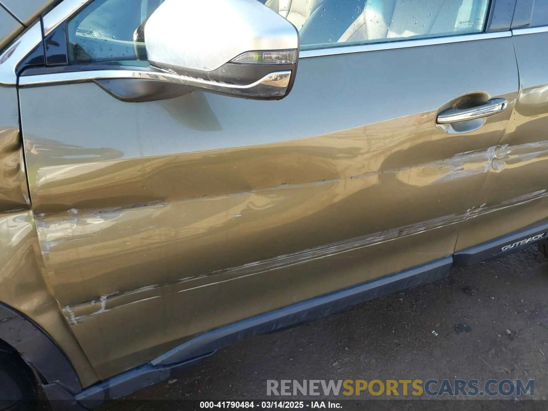 18 Photograph of a damaged car 4S4BTAPC4M3157648 SUBARU OUTBACK 2021