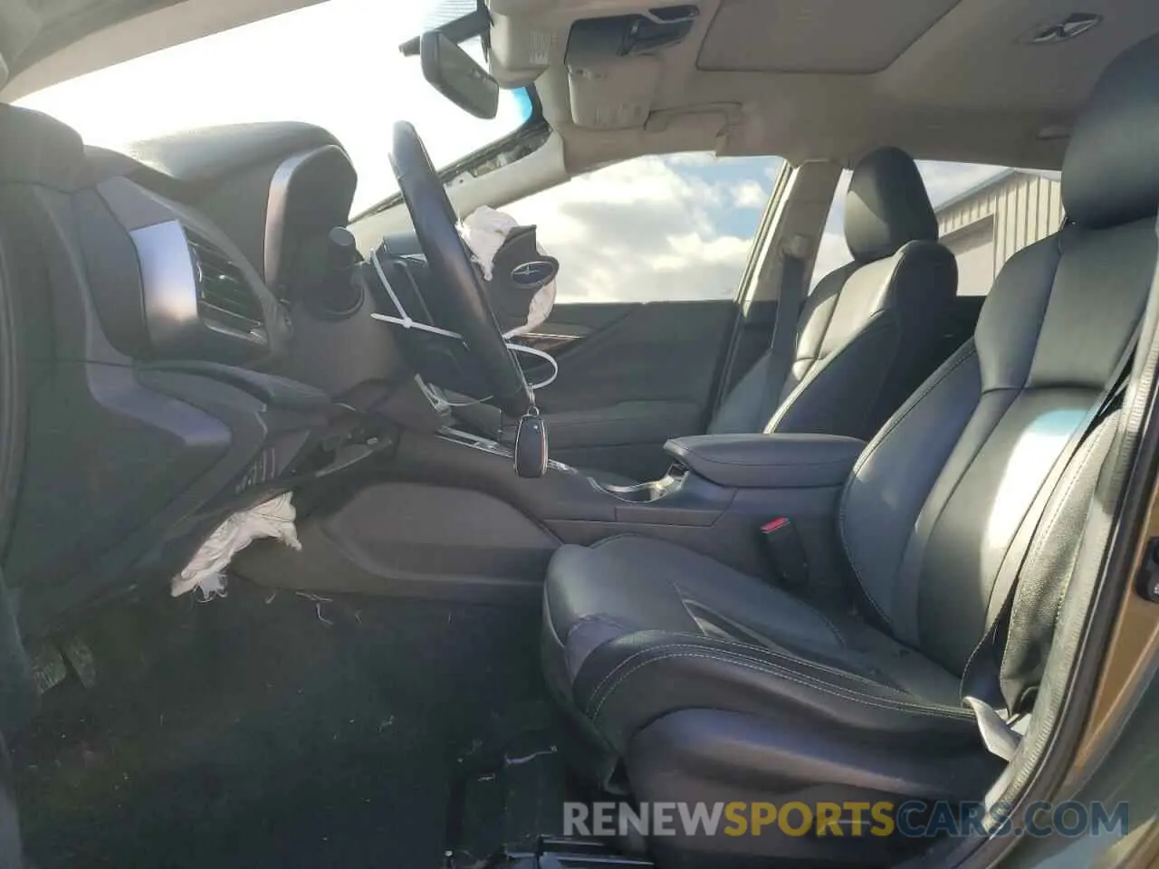 7 Photograph of a damaged car 4S4BTGLD1M3177275 SUBARU OUTBACK 2021