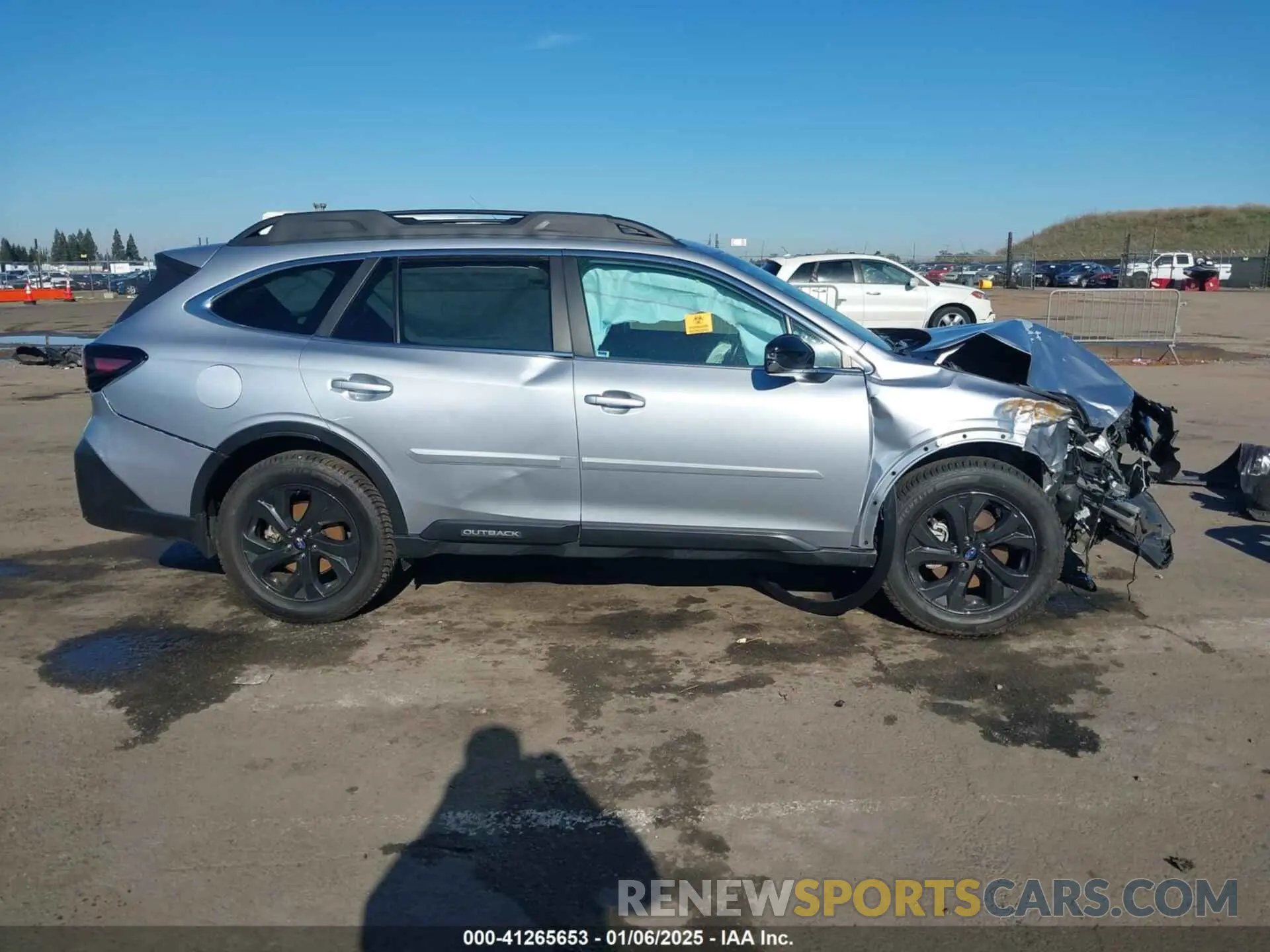 14 Photograph of a damaged car 4S4BTGLD4M3193275 SUBARU OUTBACK 2021