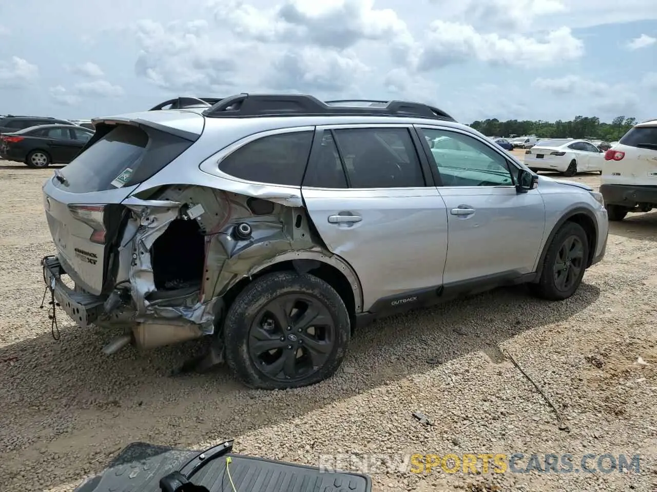 3 Photograph of a damaged car 4S4BTGLD5M3188201 SUBARU OUTBACK 2021
