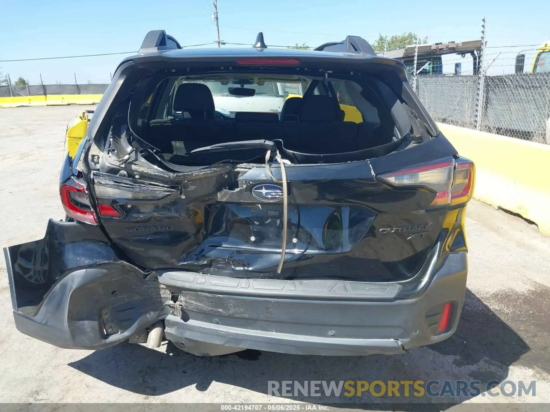 16 Photograph of a damaged car 4S4BTGLD9M3166816 SUBARU OUTBACK 2021