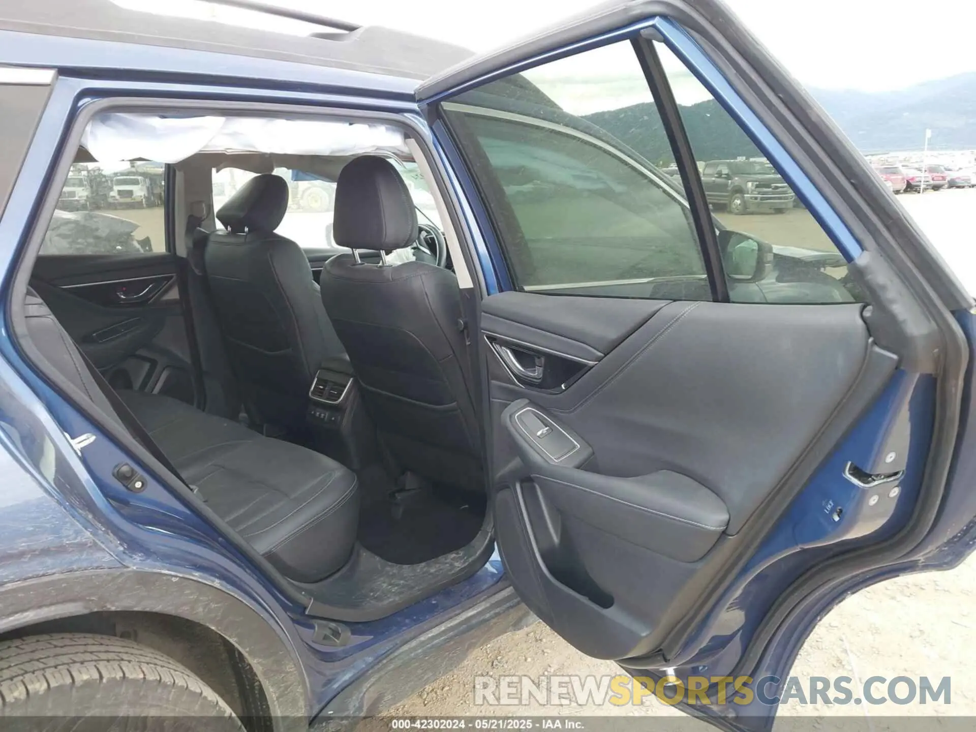 8 Photograph of a damaged car 4S4BTGND4M3224537 SUBARU OUTBACK 2021
