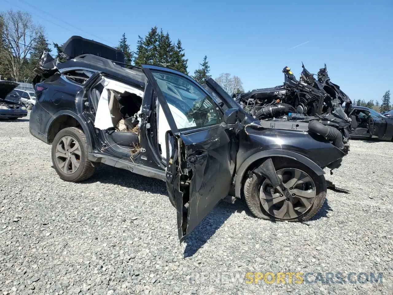 4 Photograph of a damaged car 4S4BTGNDXM3116441 SUBARU OUTBACK 2021