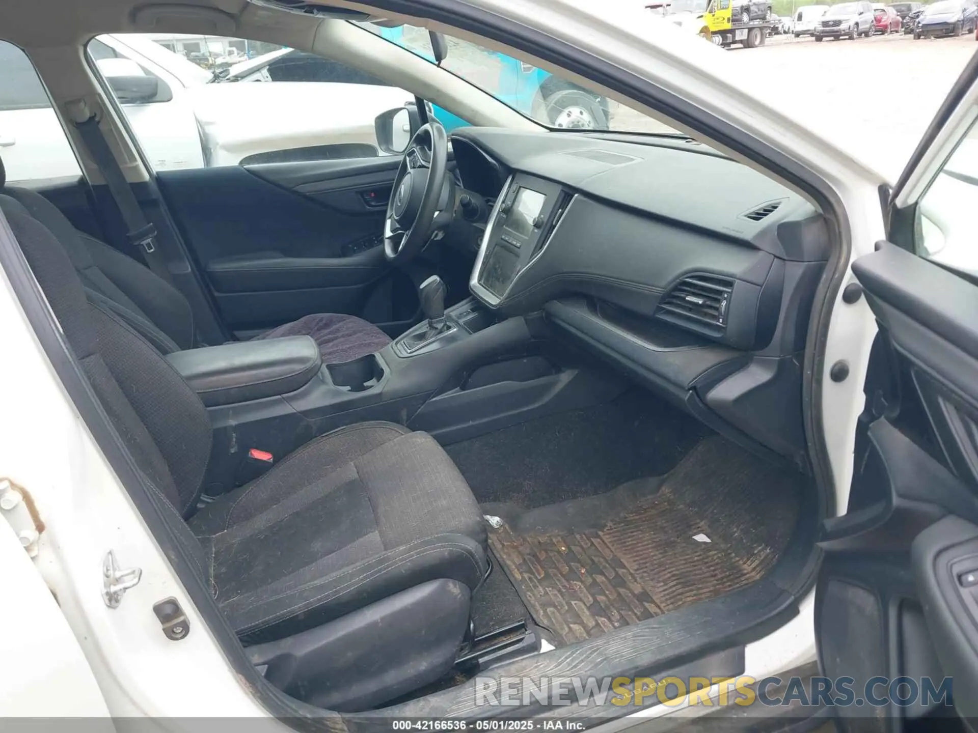5 Photograph of a damaged car 4S4BTAAC2N3228081 SUBARU OUTBACK 2022