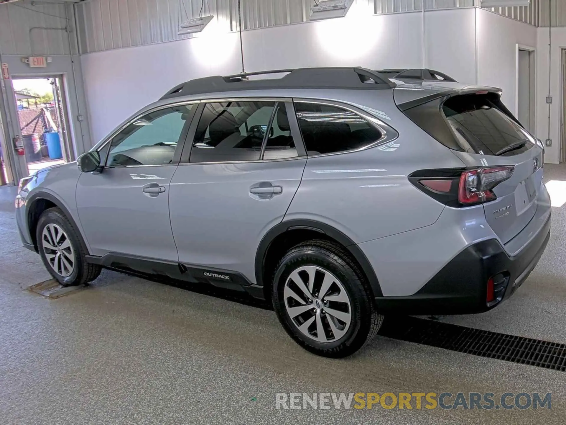 6 Photograph of a damaged car 4S4BTACC1N3243913 SUBARU OUTBACK 2022
