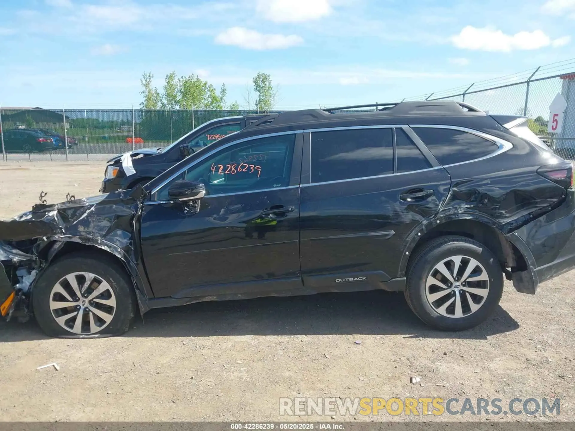 6 Photograph of a damaged car 4S4BTACC2N3259098 SUBARU OUTBACK 2022