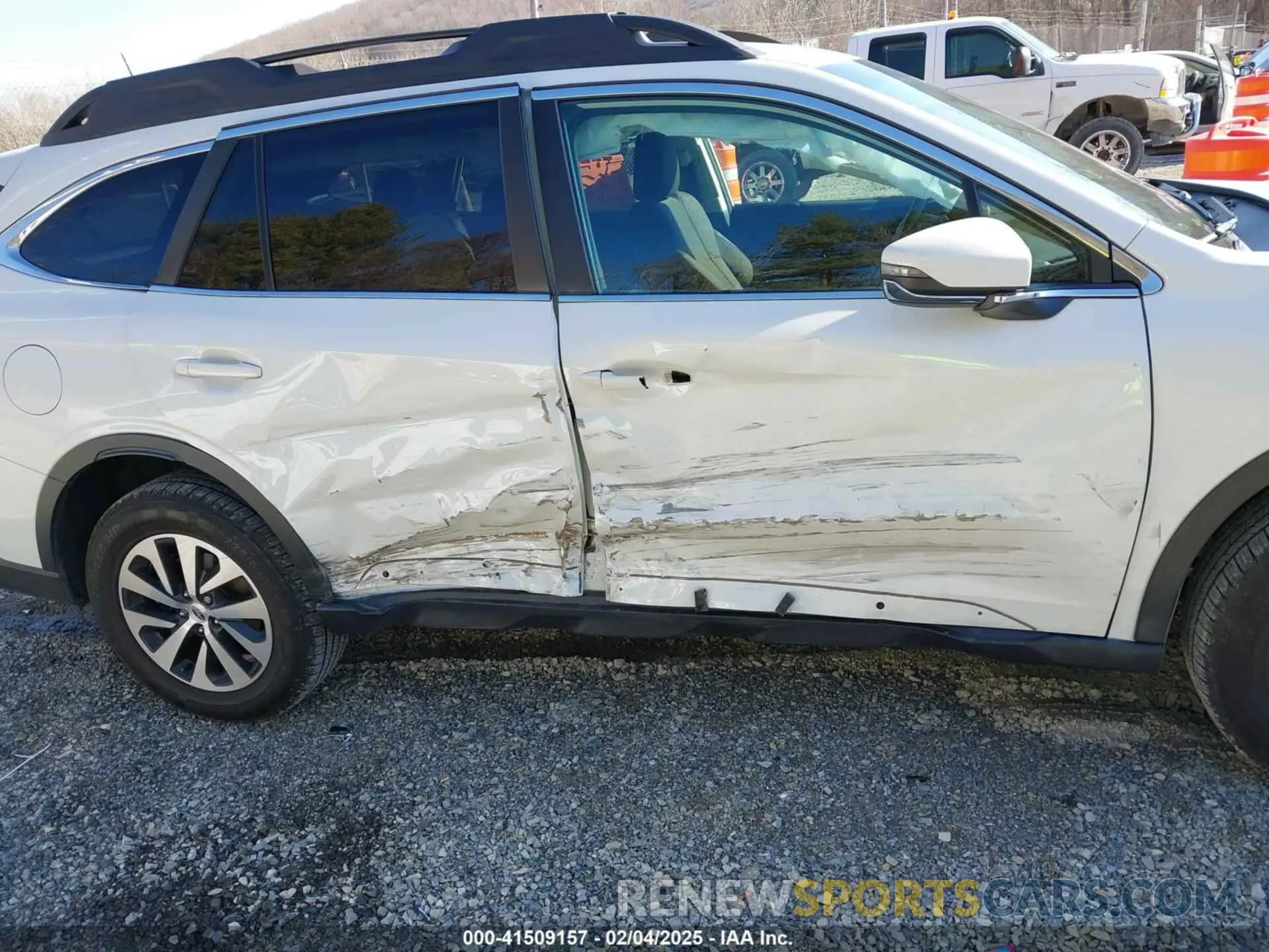 6 Photograph of a damaged car 4S4BTACC4N3108568 SUBARU OUTBACK 2022