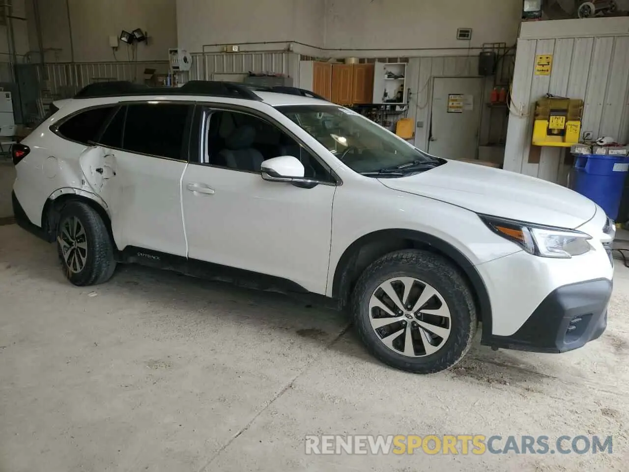 4 Photograph of a damaged car 4S4BTACC4N3126553 SUBARU OUTBACK 2022