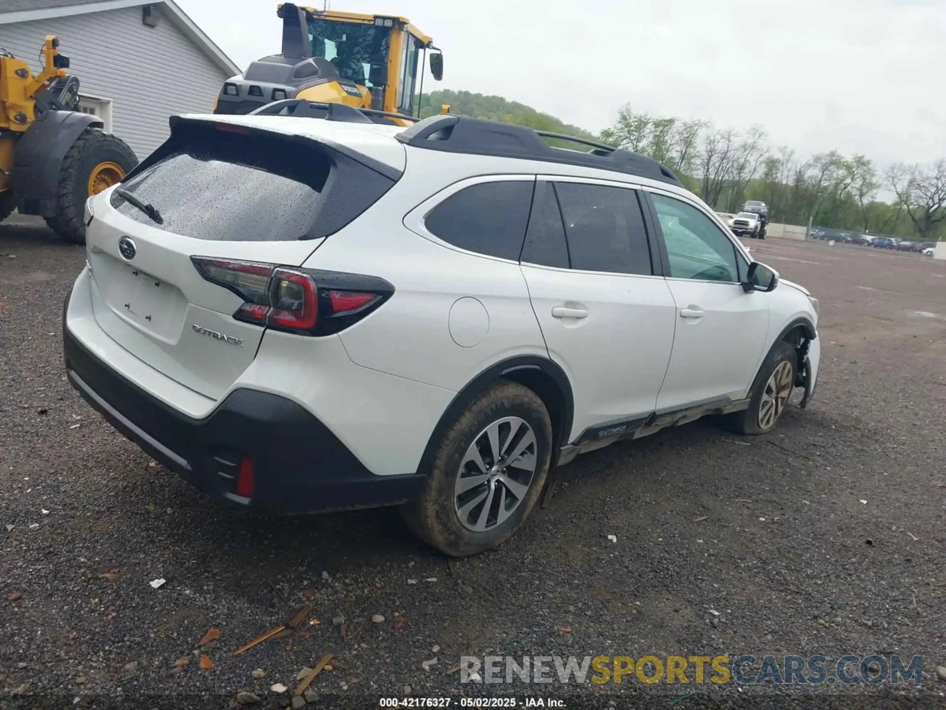 4 Photograph of a damaged car 4S4BTACC4N3137522 SUBARU OUTBACK 2022