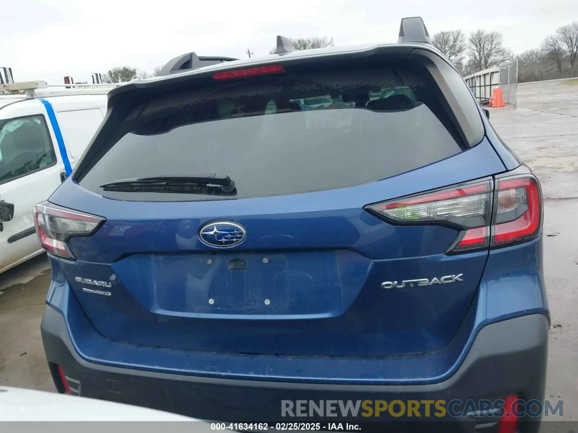17 Photograph of a damaged car 4S4BTACC8N3143078 SUBARU OUTBACK 2022