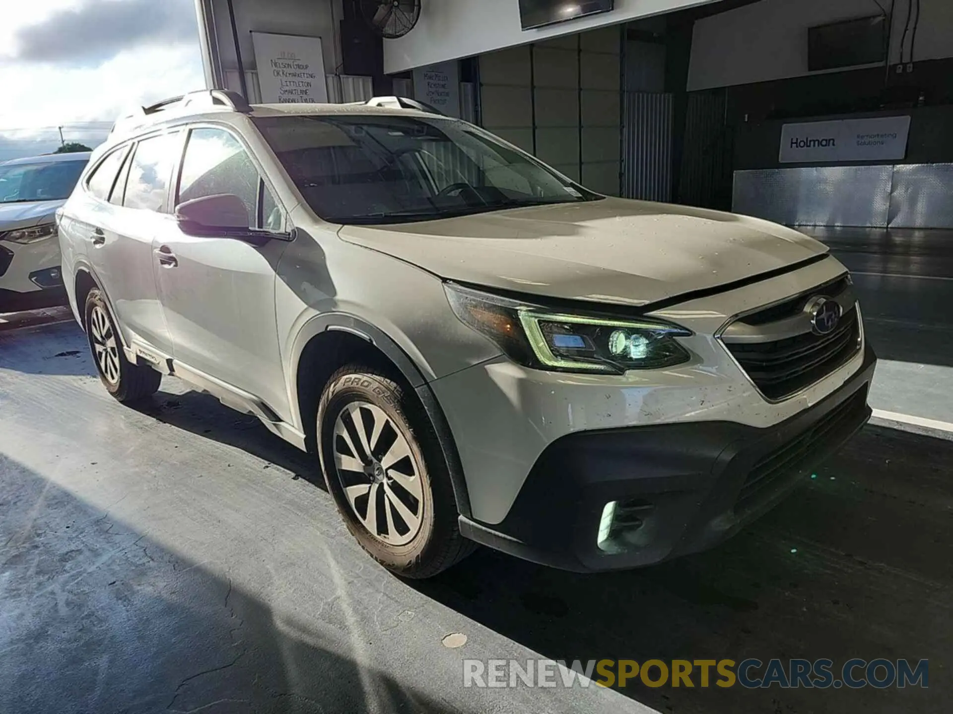 22 Photograph of a damaged car 4S4BTACCXN3219321 SUBARU OUTBACK 2022