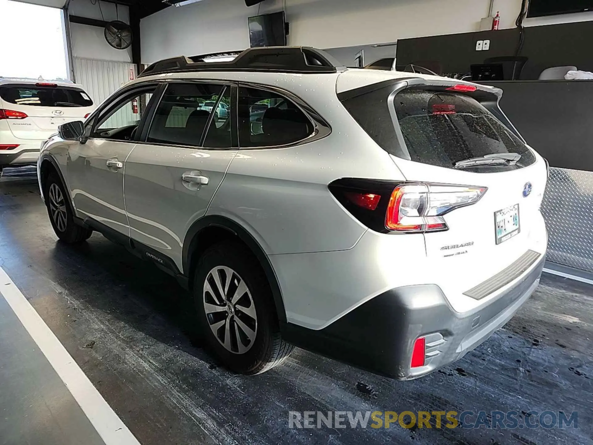 9 Photograph of a damaged car 4S4BTACCXN3219321 SUBARU OUTBACK 2022