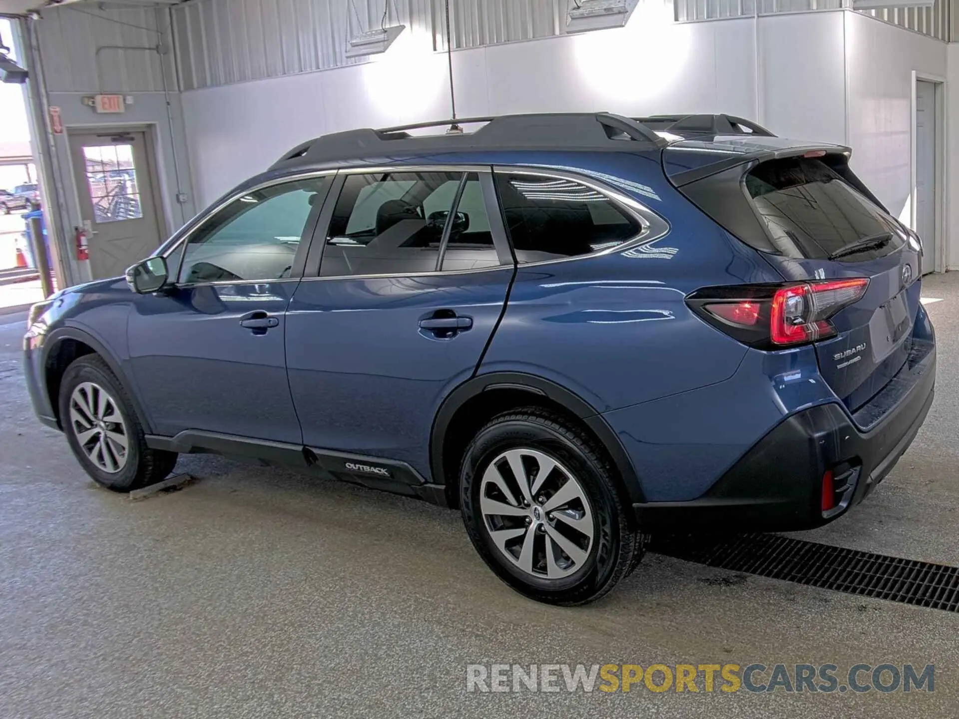 3 Photograph of a damaged car 4S4BTADC2N3269211 SUBARU OUTBACK 2022
