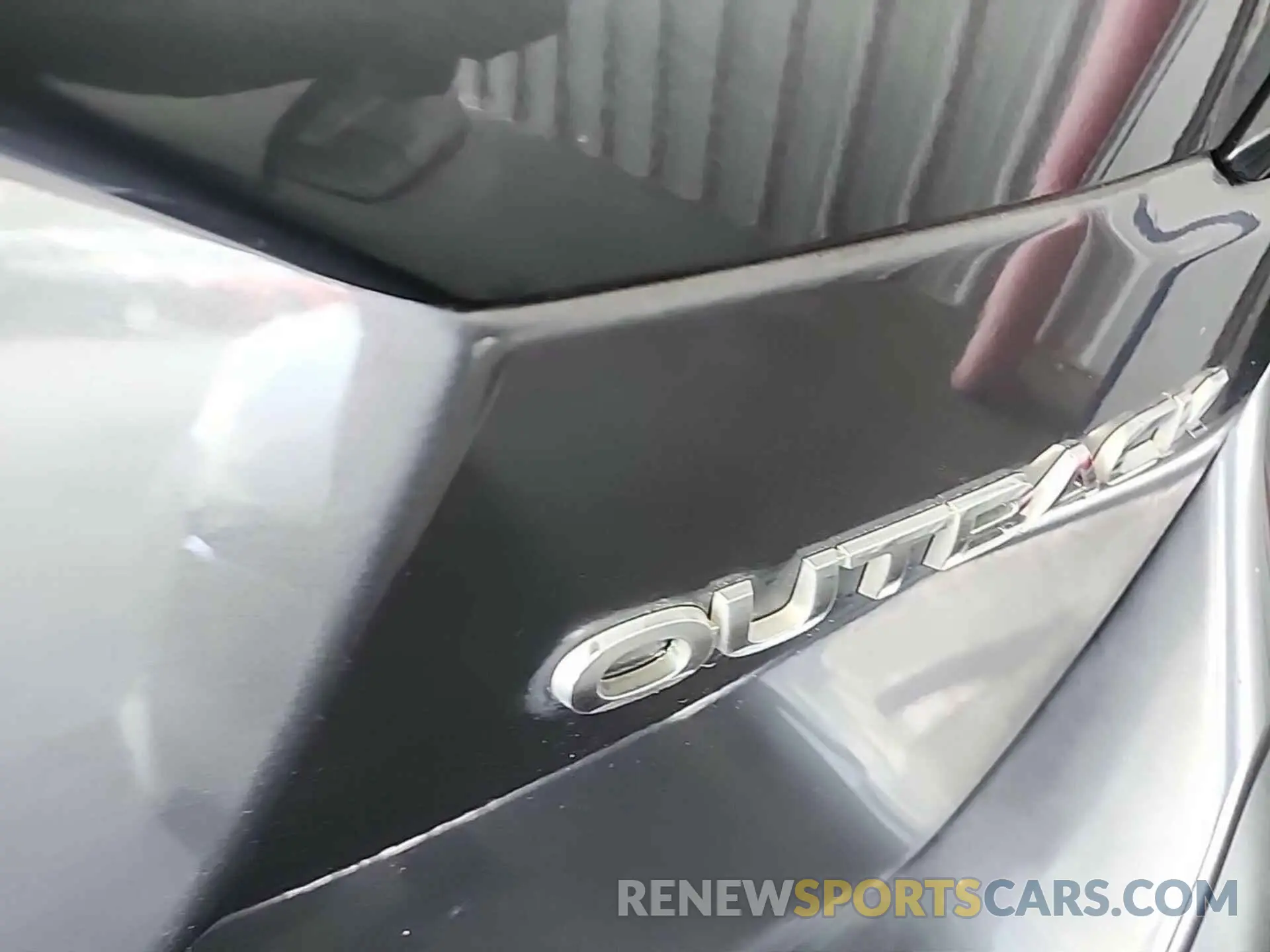 18 Photograph of a damaged car 4S4BTADC3N3204917 SUBARU OUTBACK 2022