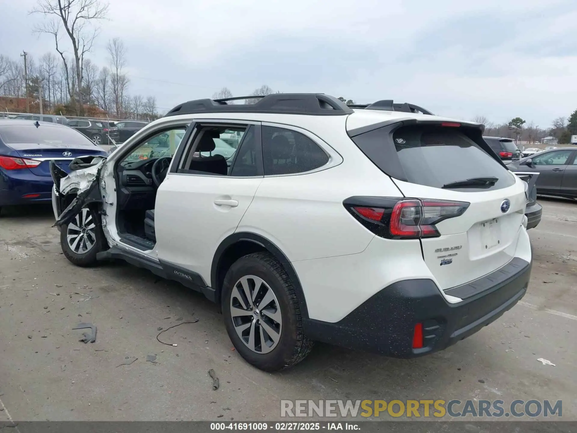 3 Photograph of a damaged car 4S4BTADC8N3249447 SUBARU OUTBACK 2022