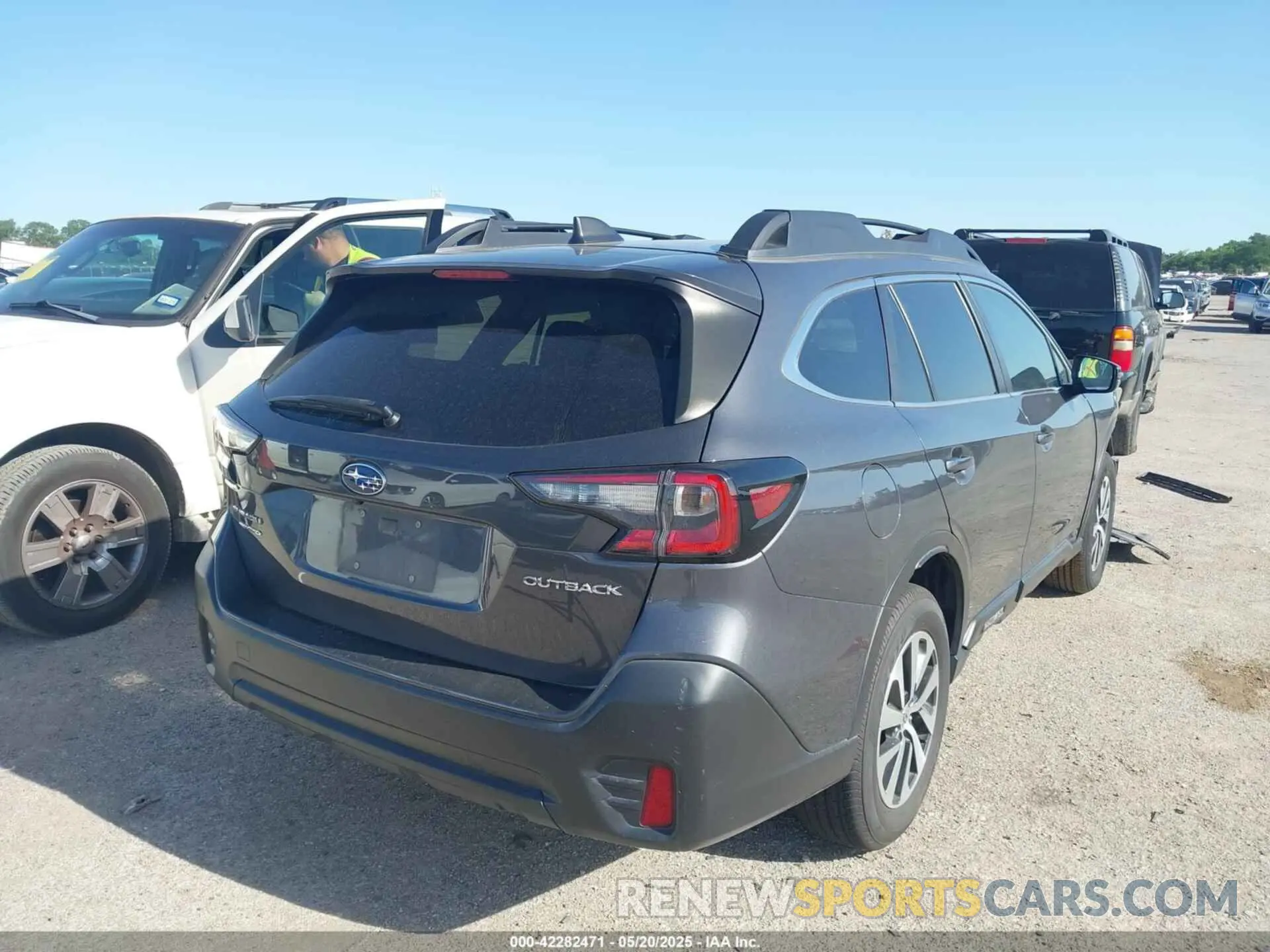 4 Photograph of a damaged car 4S4BTADC9N3177125 SUBARU OUTBACK 2022