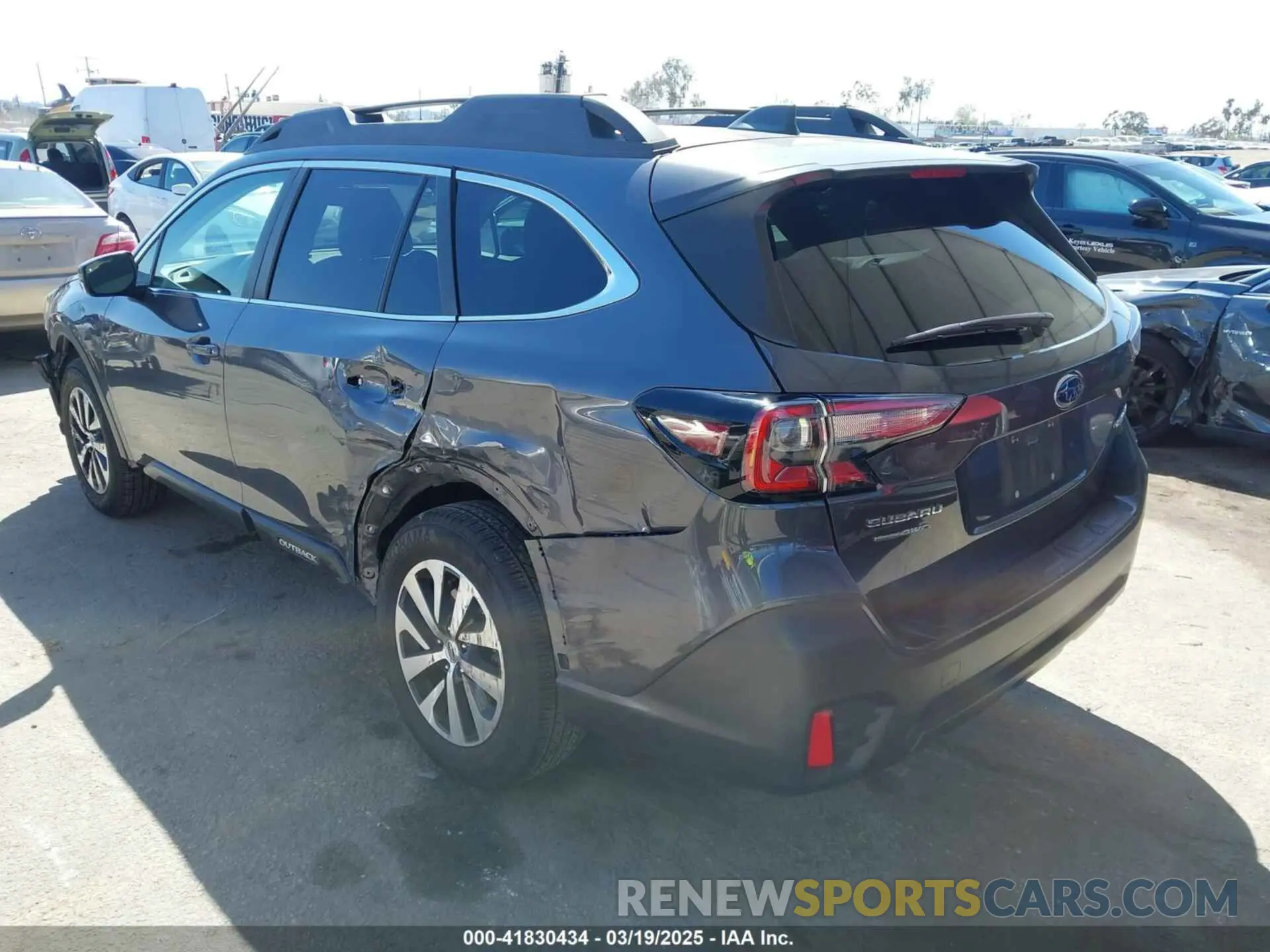 3 Photograph of a damaged car 4S4BTAFC1N3161109 SUBARU OUTBACK 2022