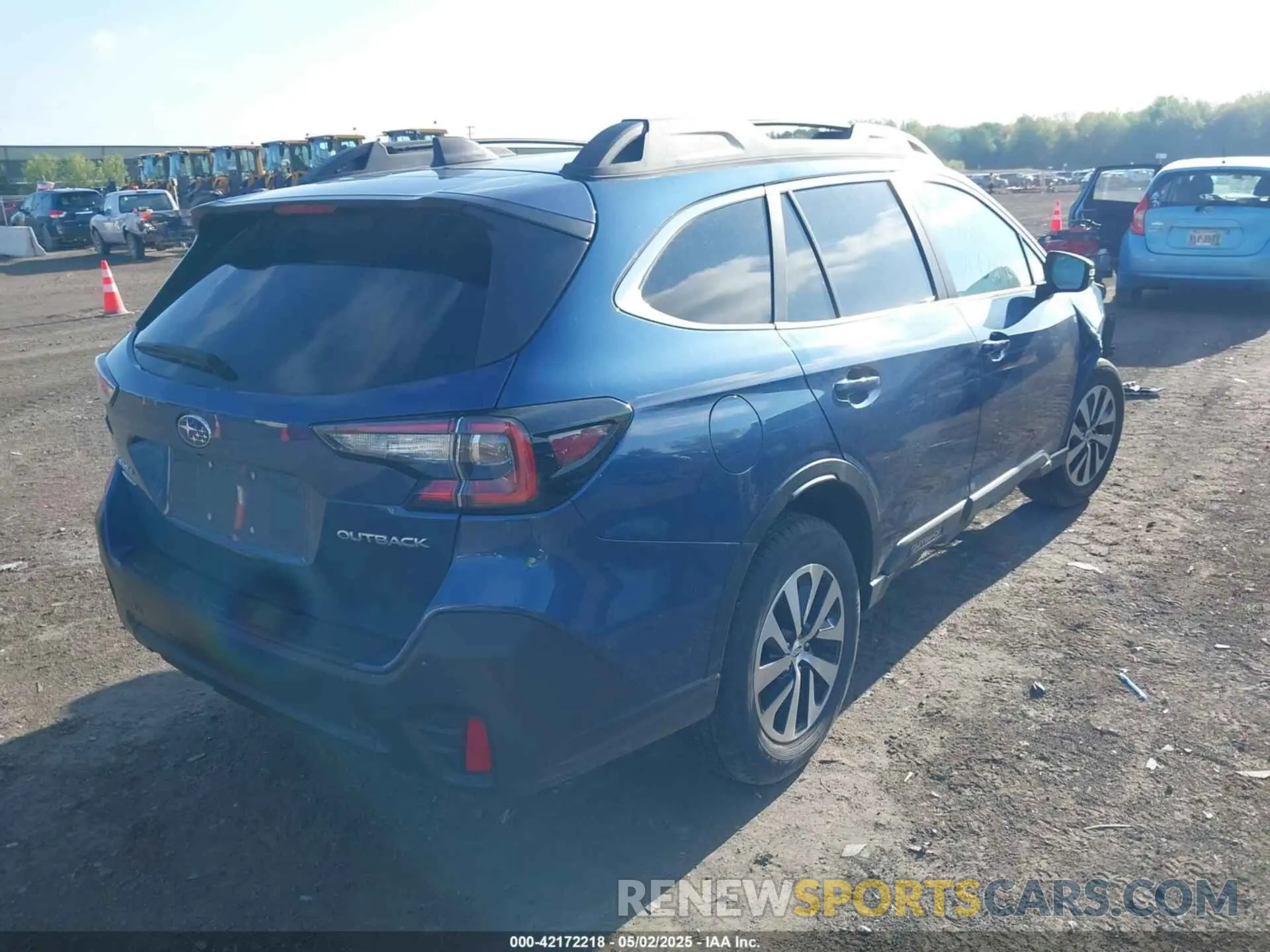 4 Photograph of a damaged car 4S4BTAFC4N3175036 SUBARU OUTBACK 2022